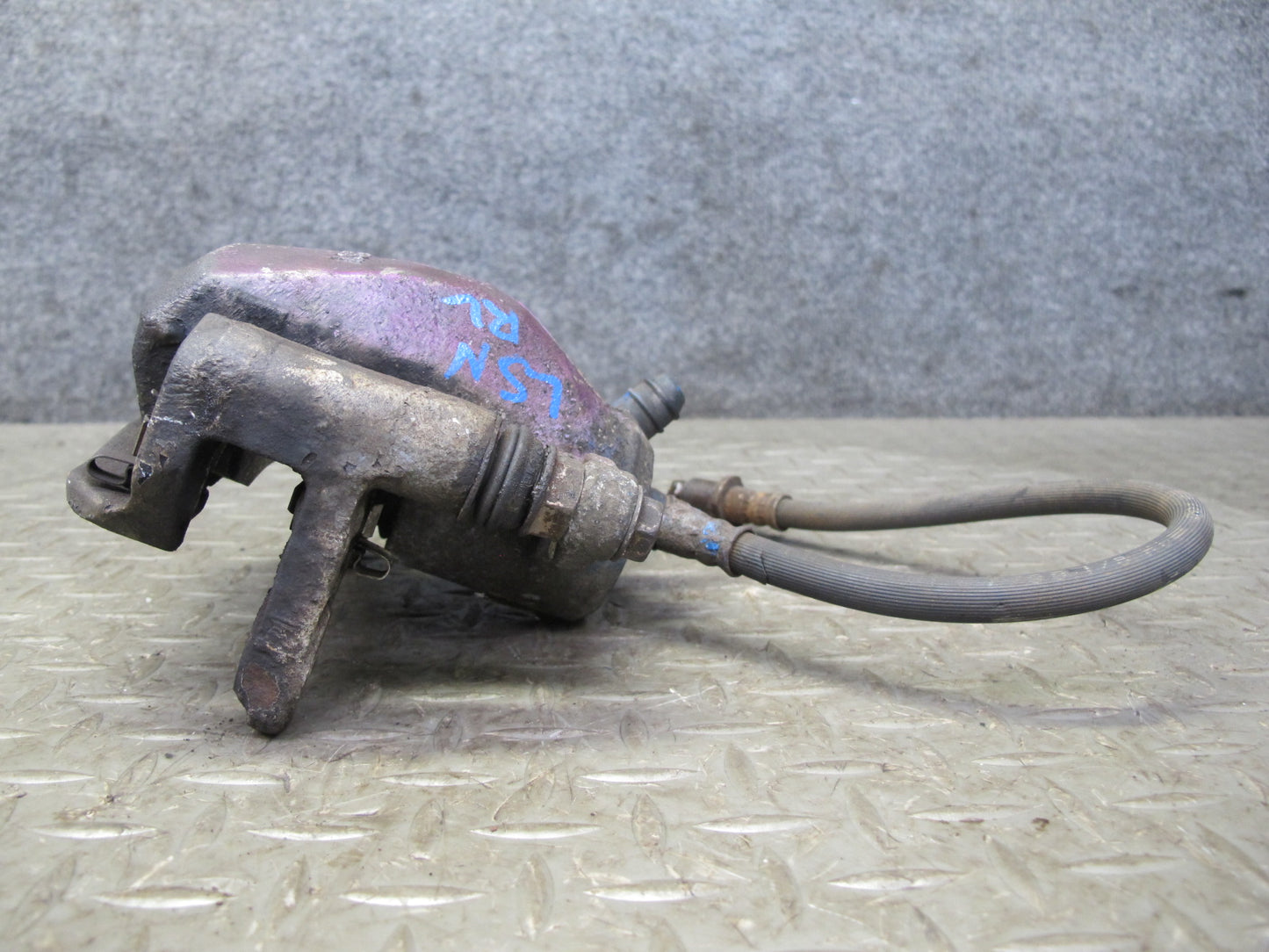 98-00 Lexus UCF20L LS400 Set of 2 Rear Left & Right Brake Caliper OEM