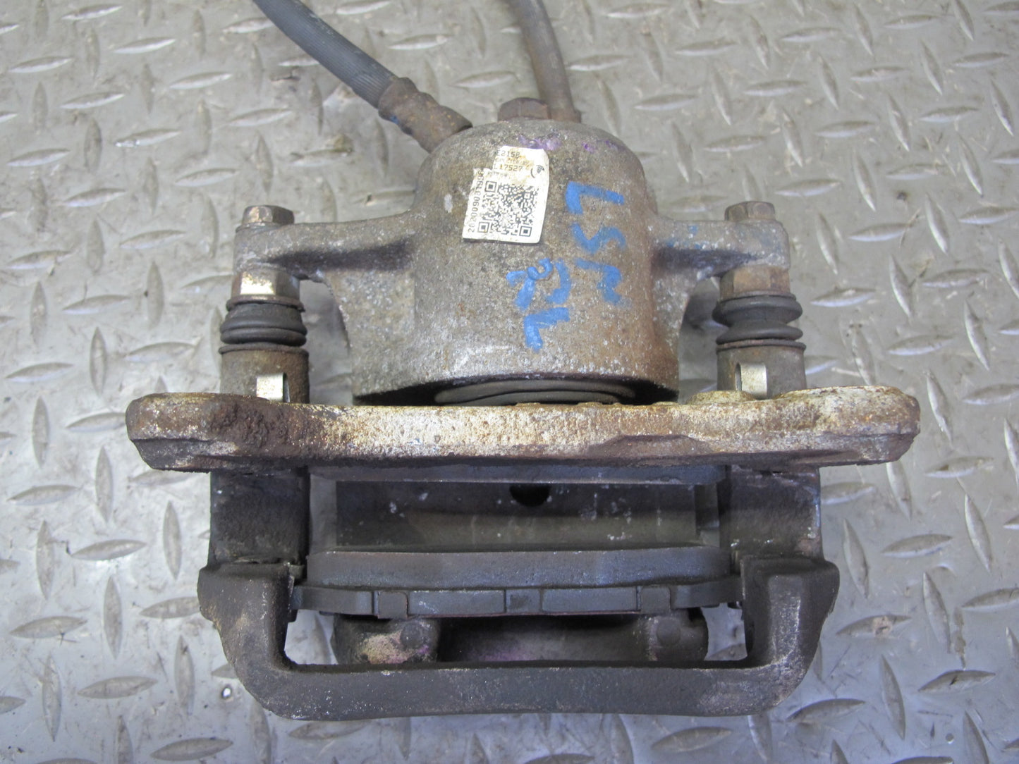 98-00 Lexus UCF20L LS400 Set of 2 Rear Left & Right Brake Caliper OEM