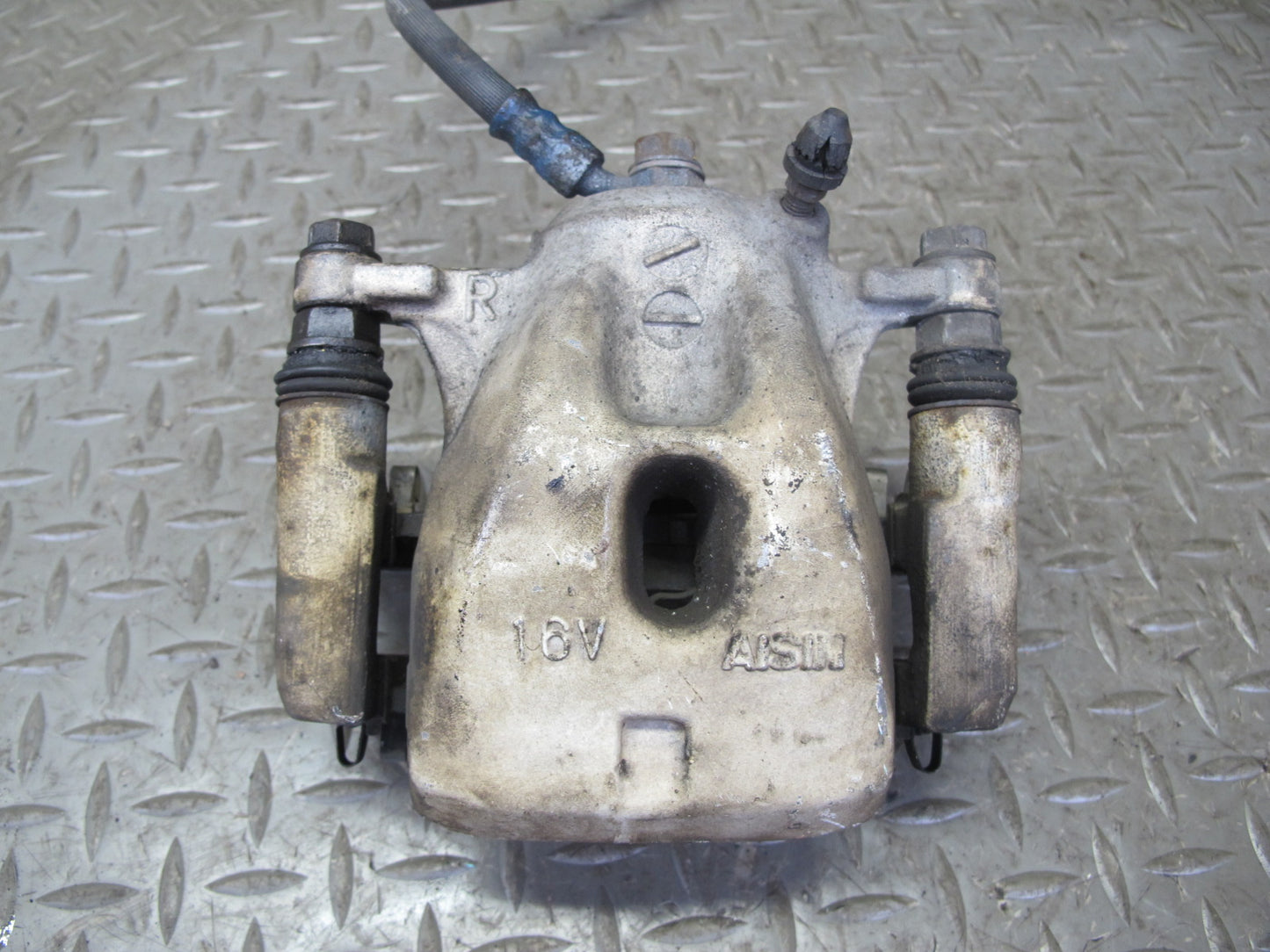 98-00 Lexus UCF20L LS400 Set of 2 Rear Left & Right Brake Caliper OEM