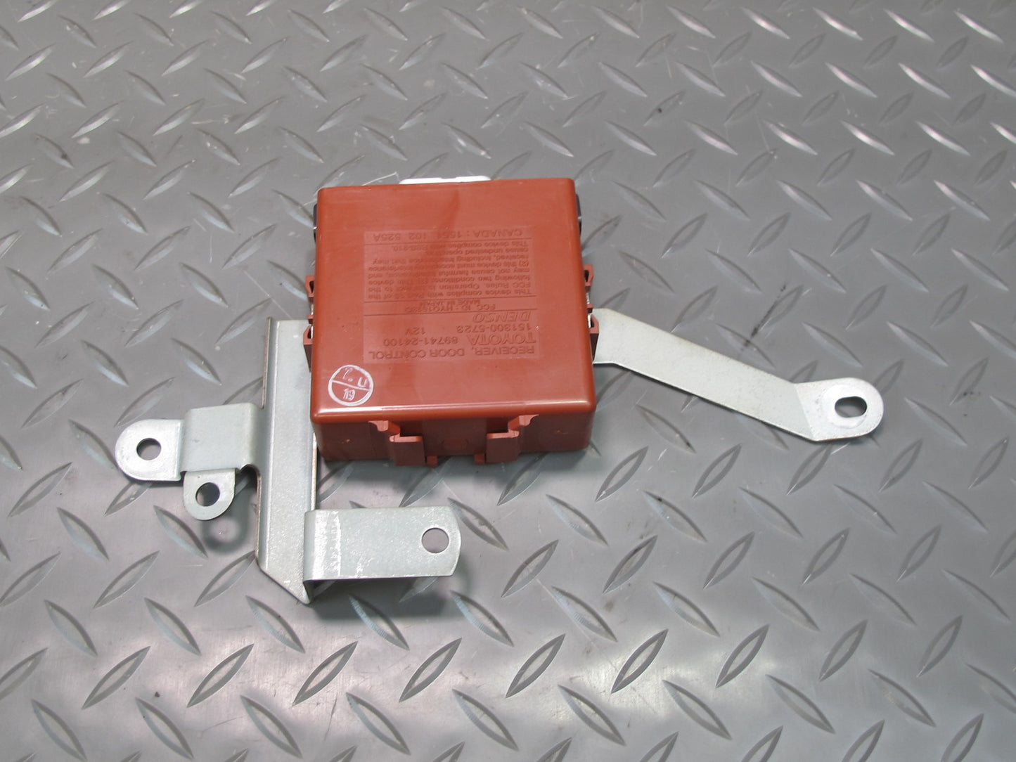 98-00 Lexus UZZ30L SC400 SC300 Receiver Door Control Module 89741-24100 OEM