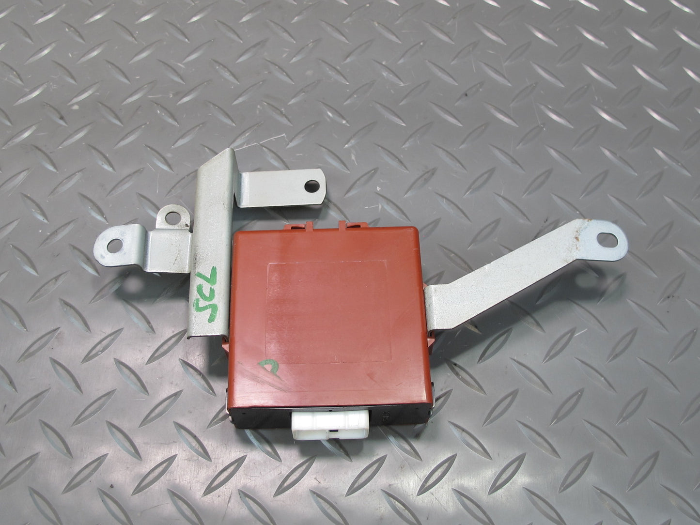 98-00 Lexus UZZ30L SC400 SC300 Receiver Door Control Module 89741-24100 OEM