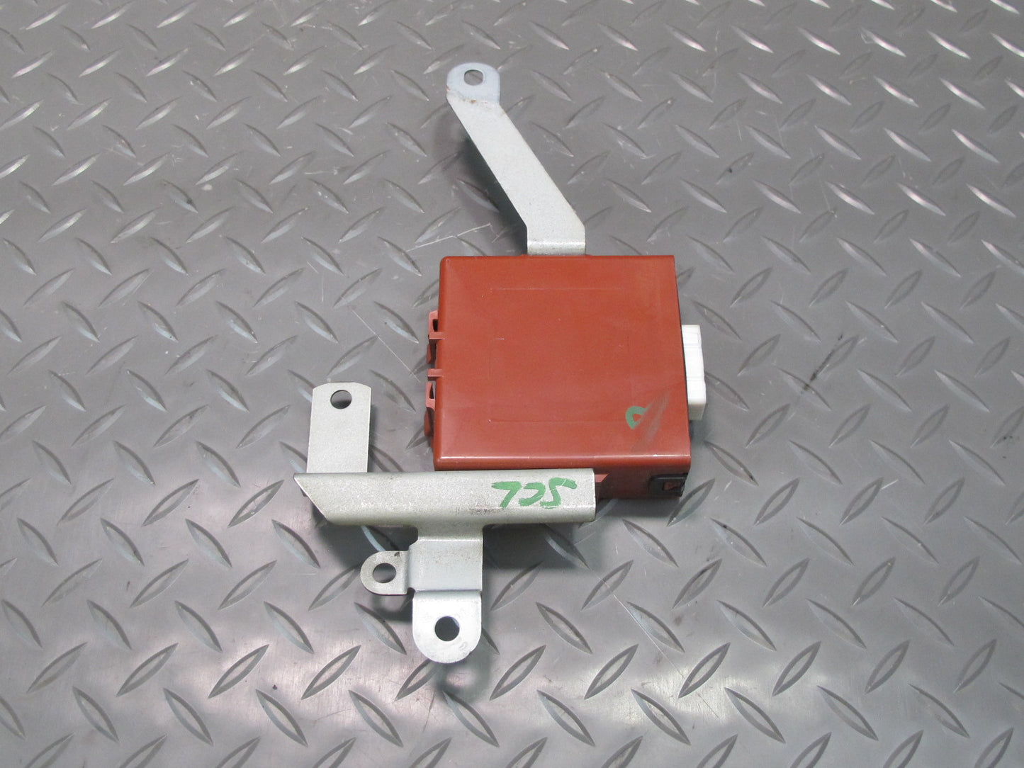 98-00 Lexus UZZ30L SC400 SC300 Receiver Door Control Module 89741-24100 OEM