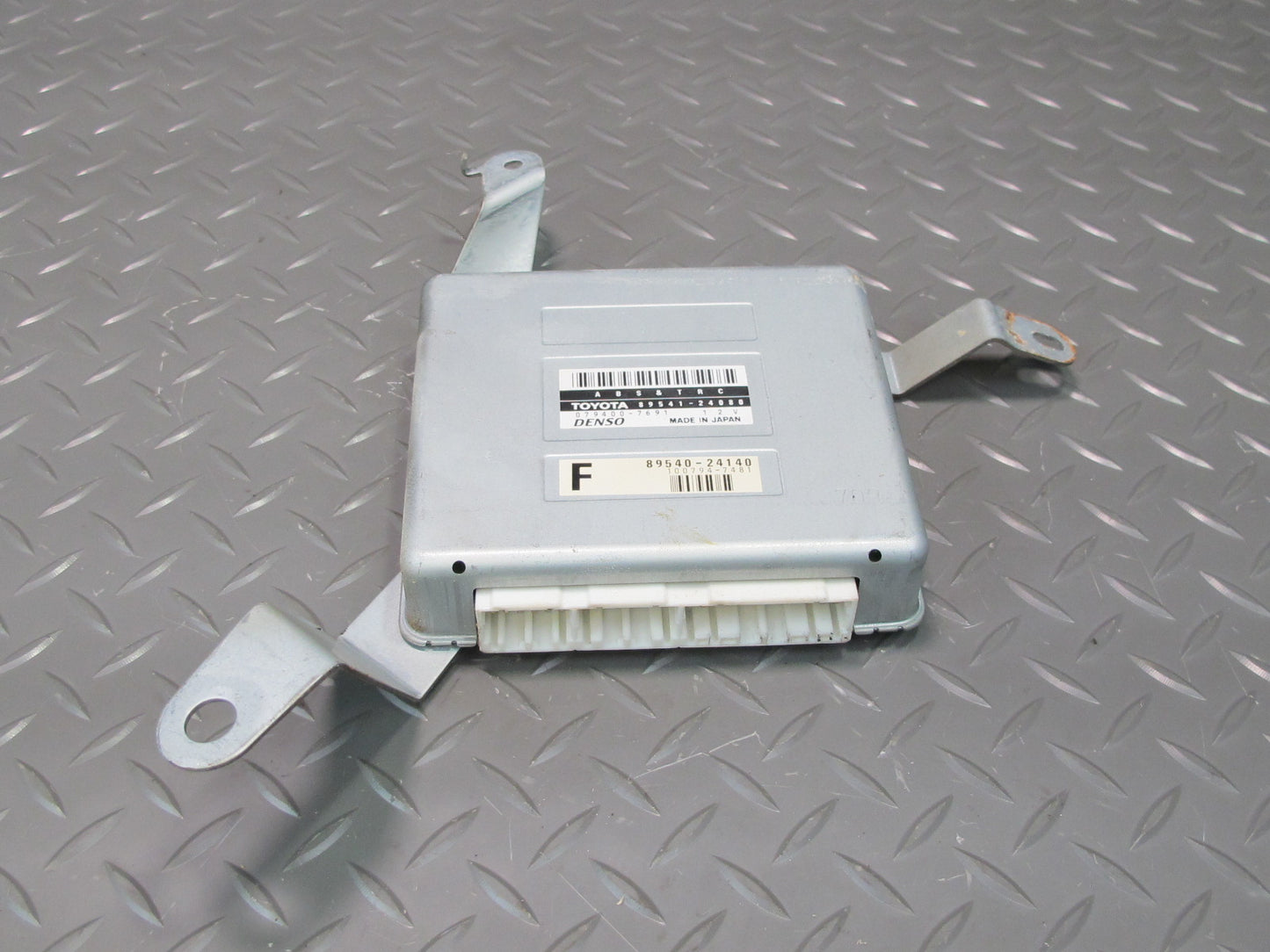 98-00 Lexus UZZ30L SC400 SC300 ABS TRC Traction Control Module 89541-24080 OEM