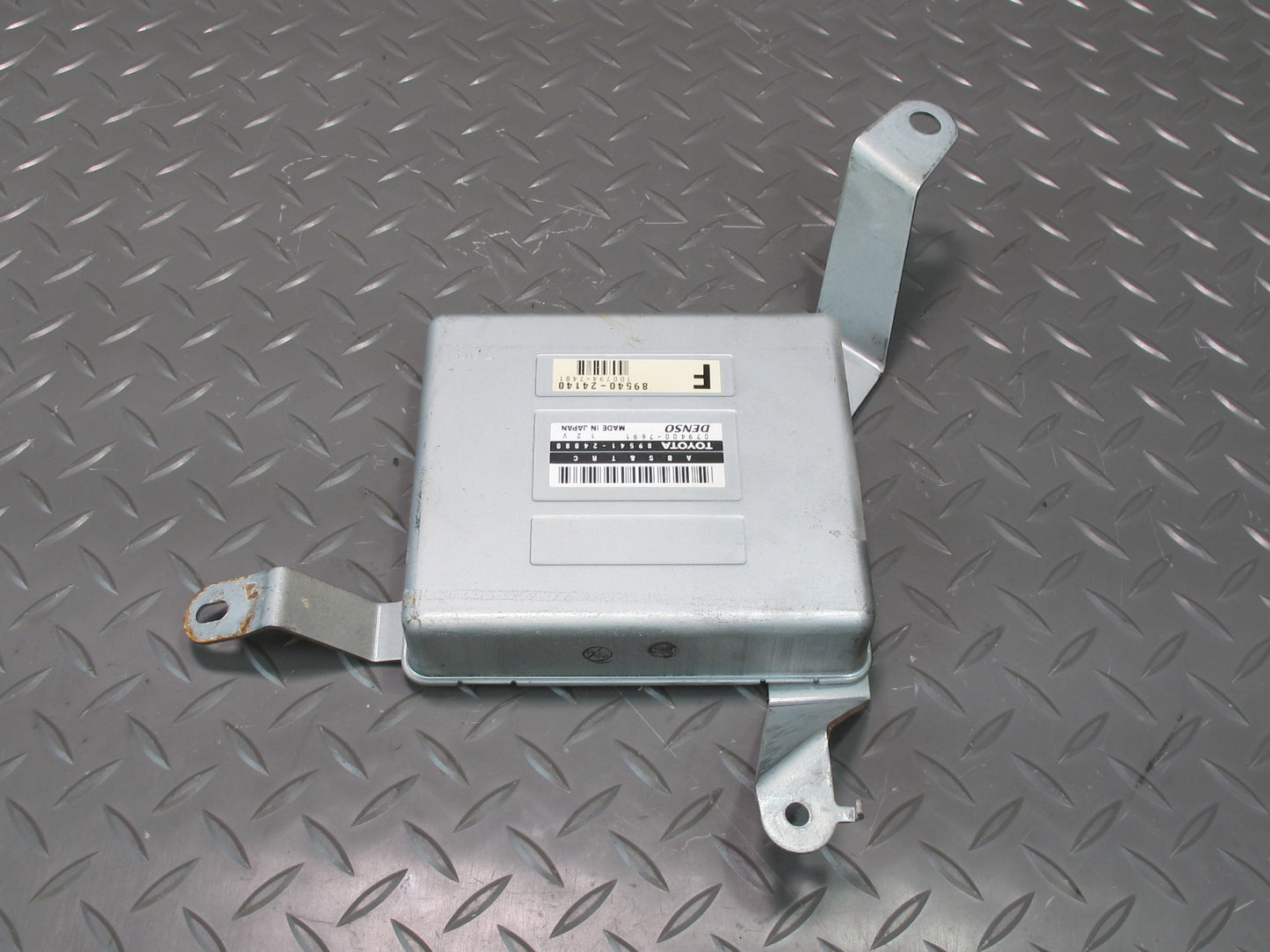 98-00 Lexus UZZ30L SC400 SC300 ABS TRC Traction Control Module 89541-24080 OEM