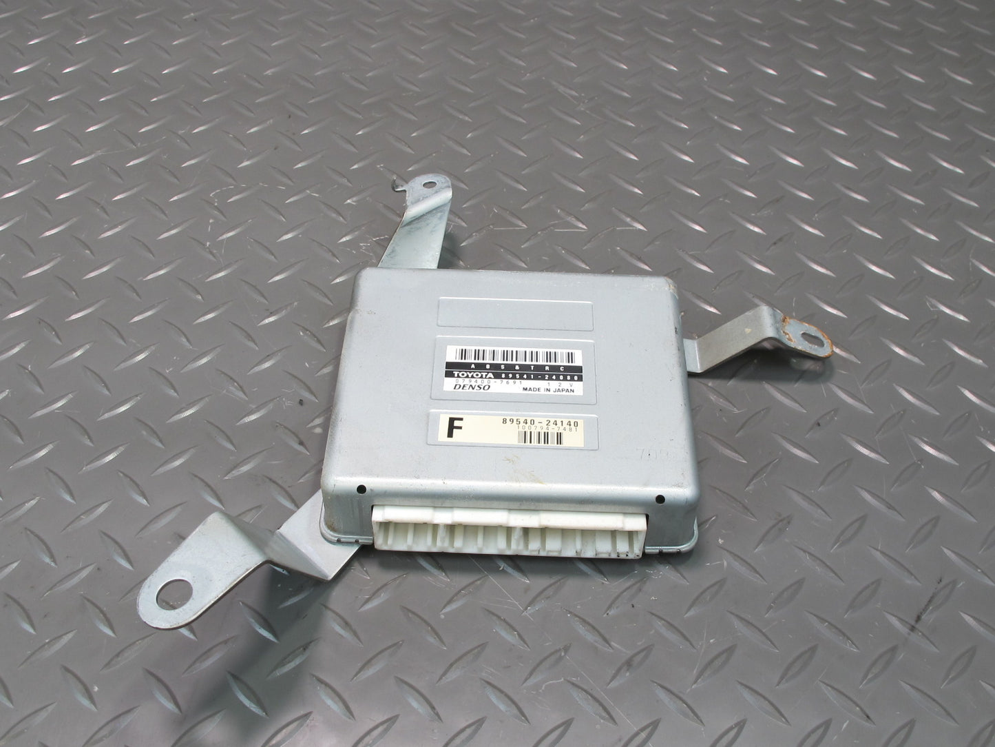 98-00 Lexus UZZ30L SC400 SC300 ABS TRC Traction Control Module 89541-24080 OEM