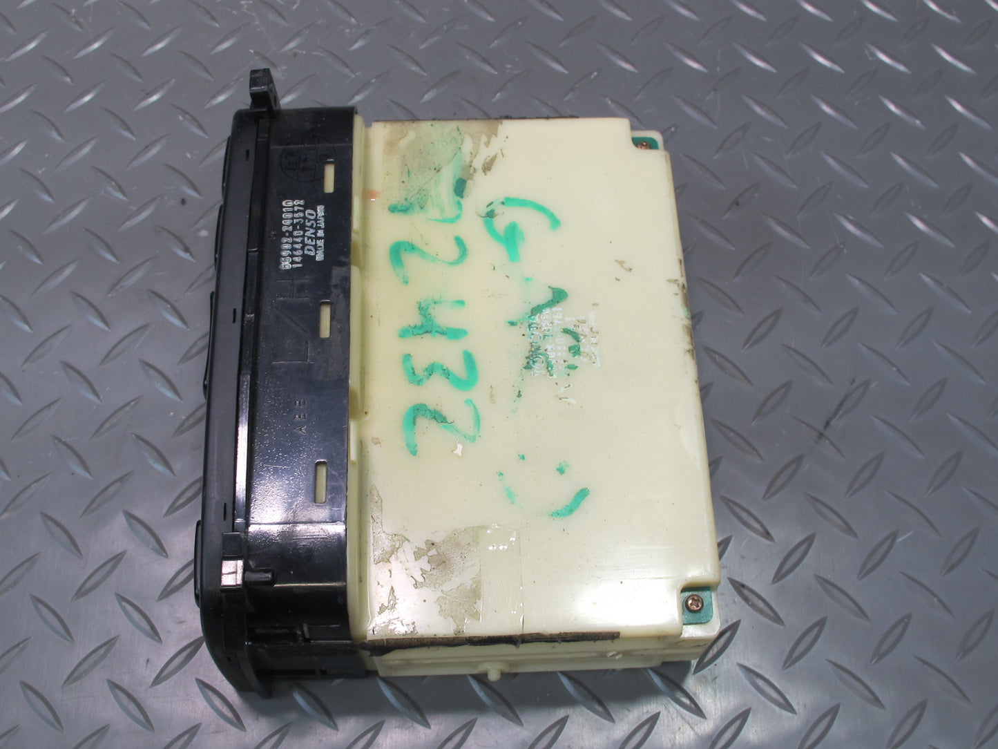 92-00 Lexus UZZ30L SC400 SC300 A/C Heater Climate Control Switch Panel OEM