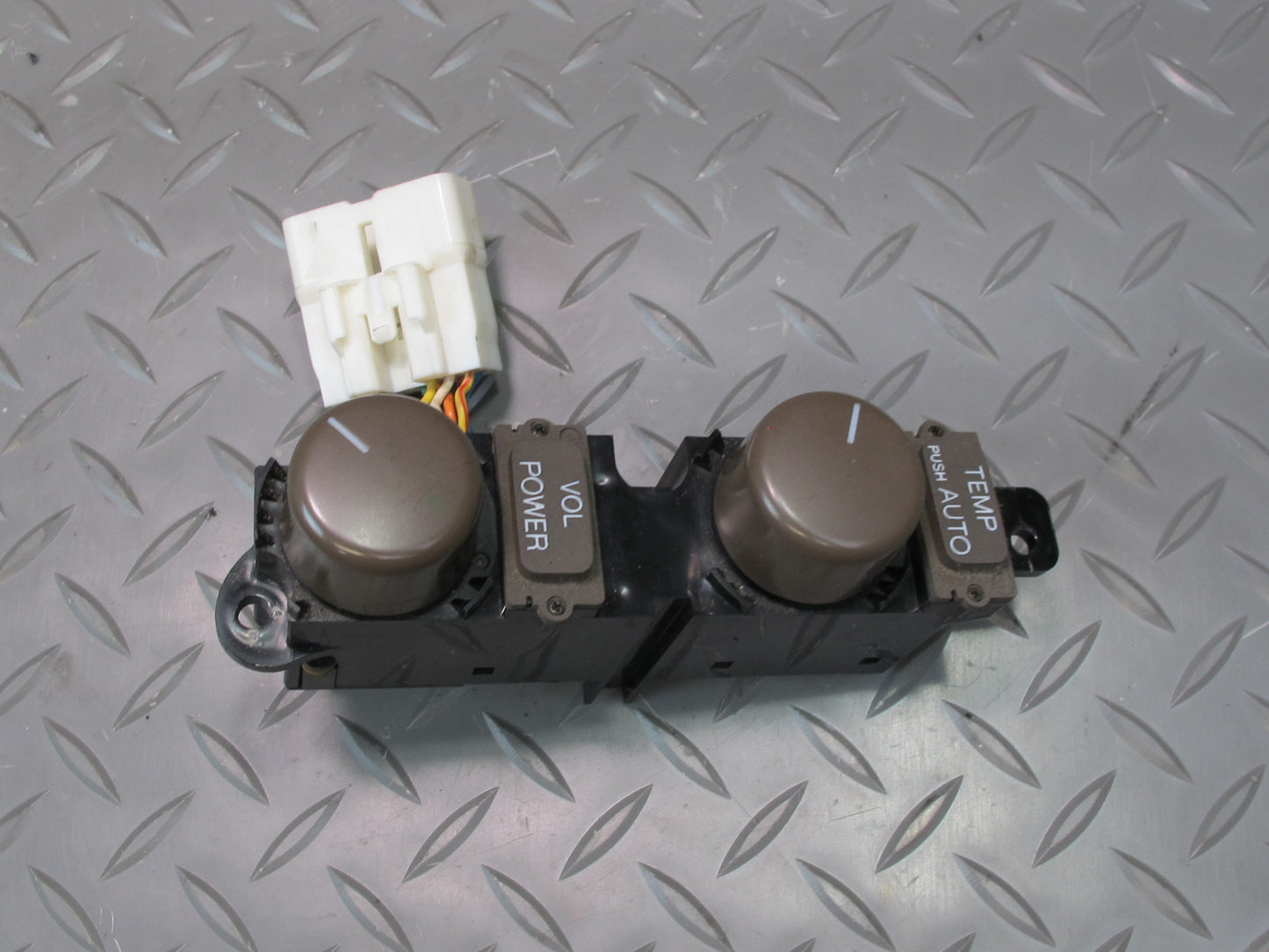 97-00 Lexus UZZ30L SC400 SC300 Temperature Volume Power Switch 87190-24020 OEM