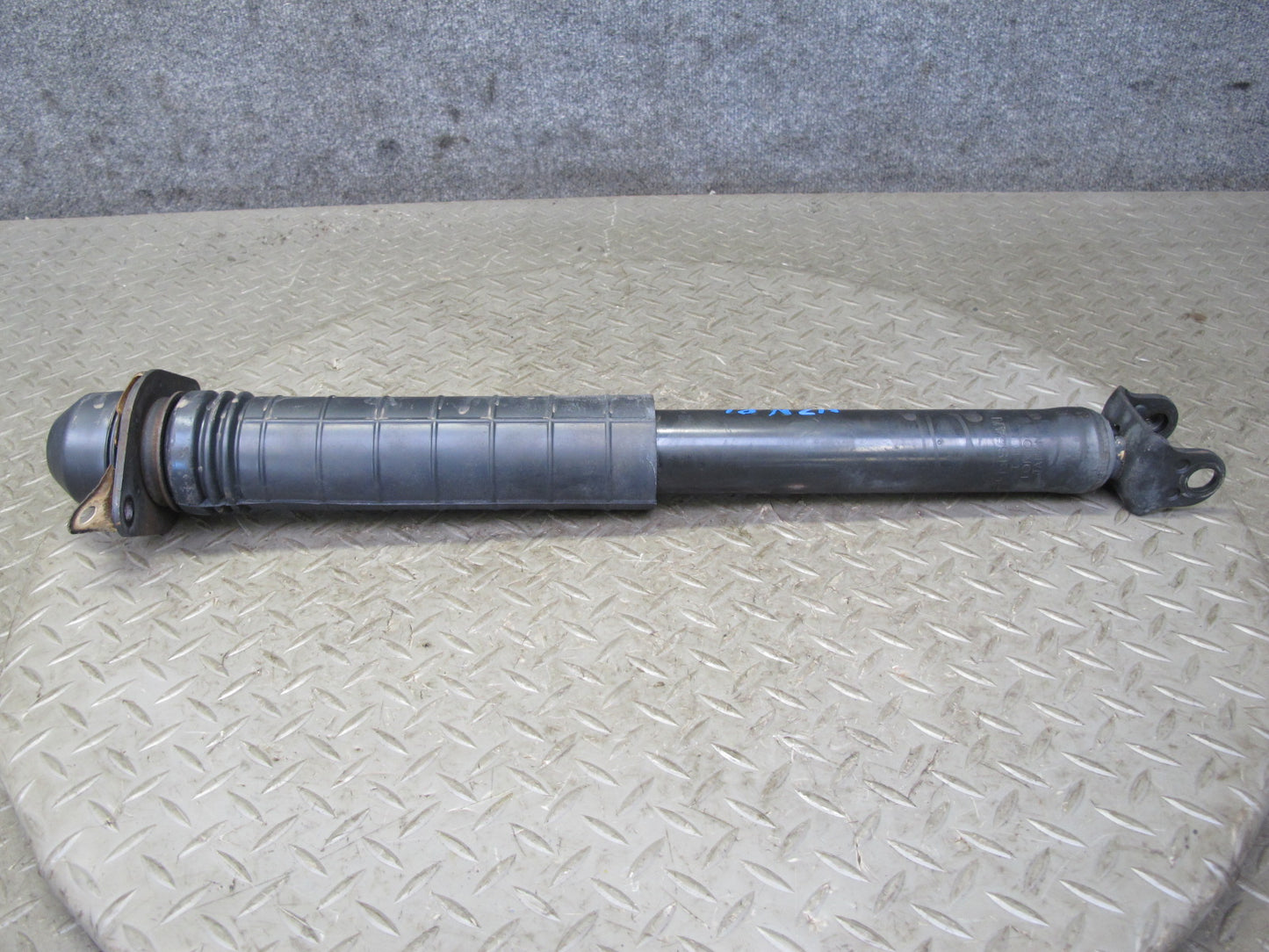 13-14 Nissan Z34 370Z RWD Rear Left & Right Strut Shock Absorber Set OEM