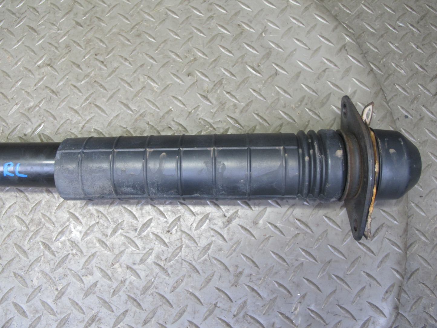 13-14 Nissan Z34 370Z RWD Rear Left & Right Strut Shock Absorber Set OEM