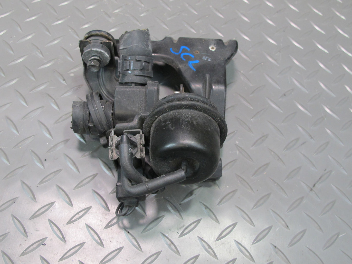 92-00 Lexus UZZ30L SC400 SC300 Heater Control Valve Pump w Bracket Mount OEM