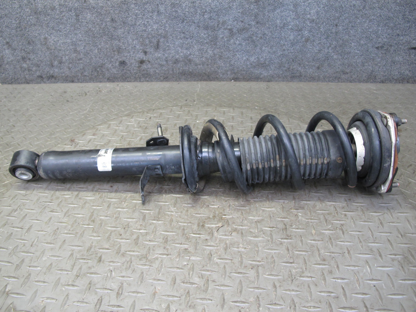 13-14 Nissan Z34 370Z RWD Front Left & Right Strut Shock Absorber Set 98K OEM