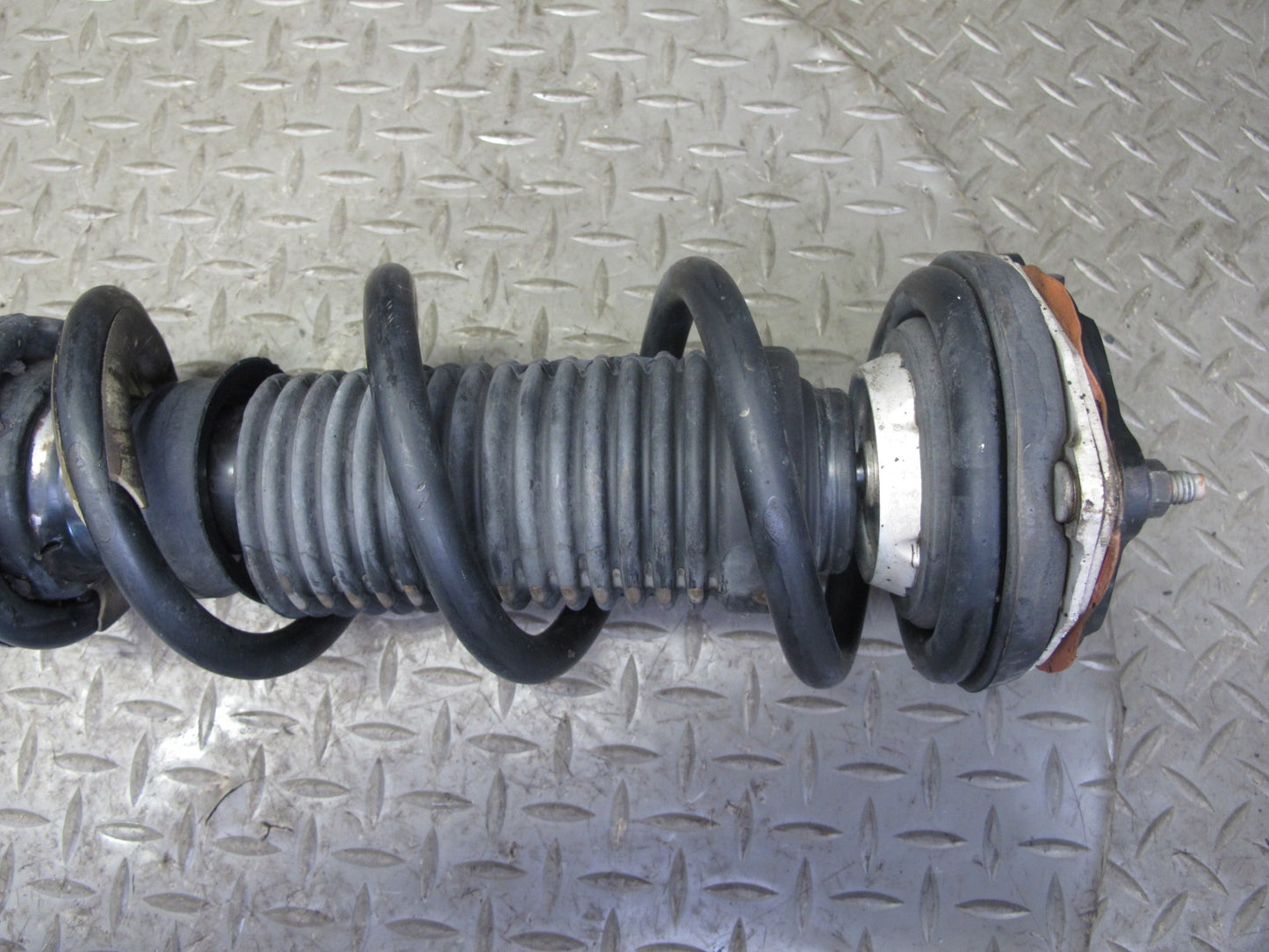 13-14 Nissan Z34 370Z RWD Front Left & Right Strut Shock Absorber Set 98K OEM