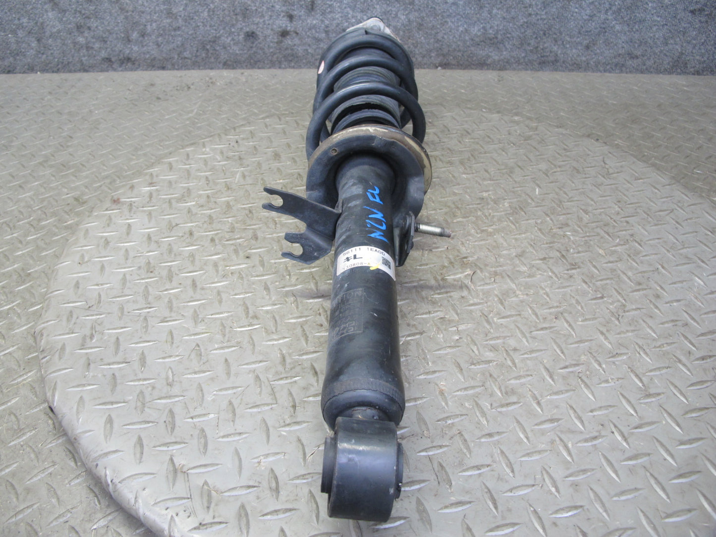 13-14 Nissan Z34 370Z RWD Front Left & Right Strut Shock Absorber Set 98K OEM
