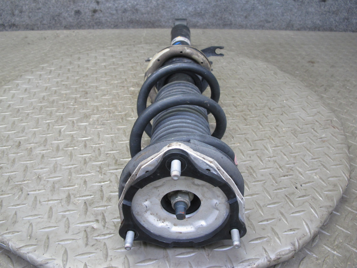 13-14 Nissan Z34 370Z RWD Front Left & Right Strut Shock Absorber Set 98K OEM