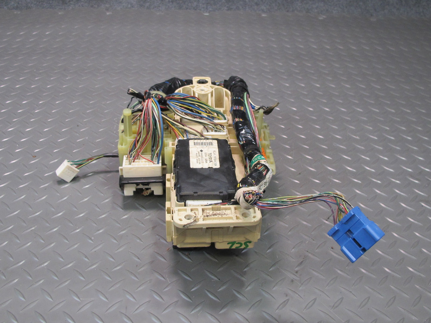 98-00 Lexus UZZ30L SC400 SC300 Dash Relay Fuse Box w Integration Module Assy OEM