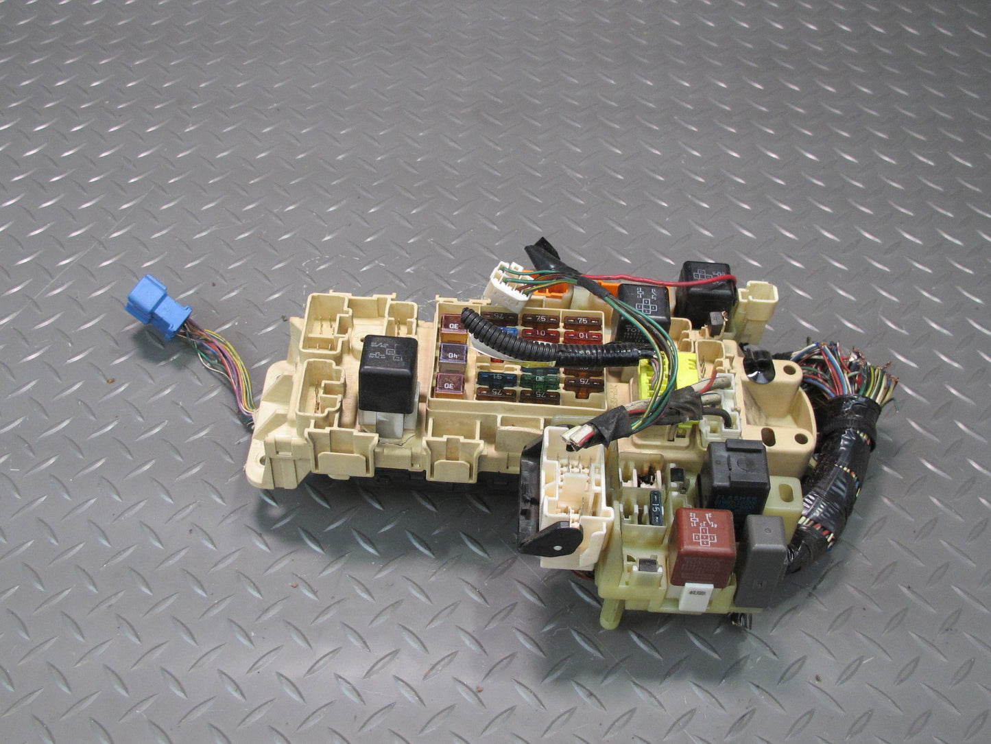 98-00 Lexus UZZ30L SC400 SC300 Dash Relay Fuse Box w Integration Module Assy OEM