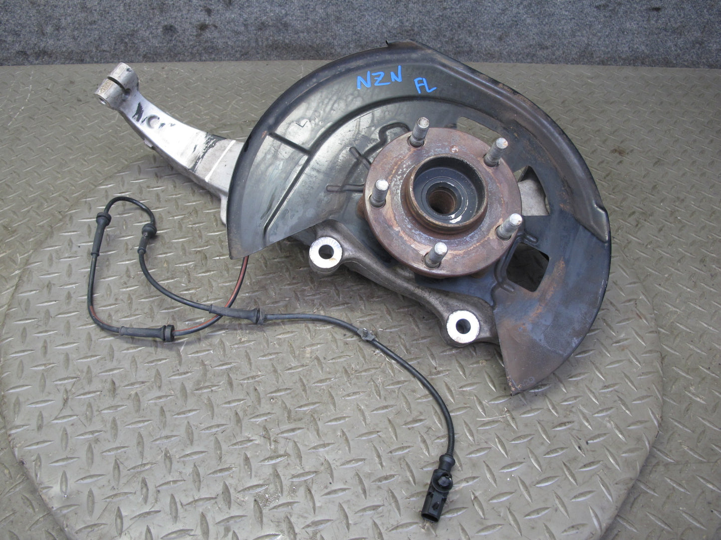 13-14 Nissan Z34 370Z RWD Front Left Spindle Knuckle Wheel Hub Bearing 98K OEM