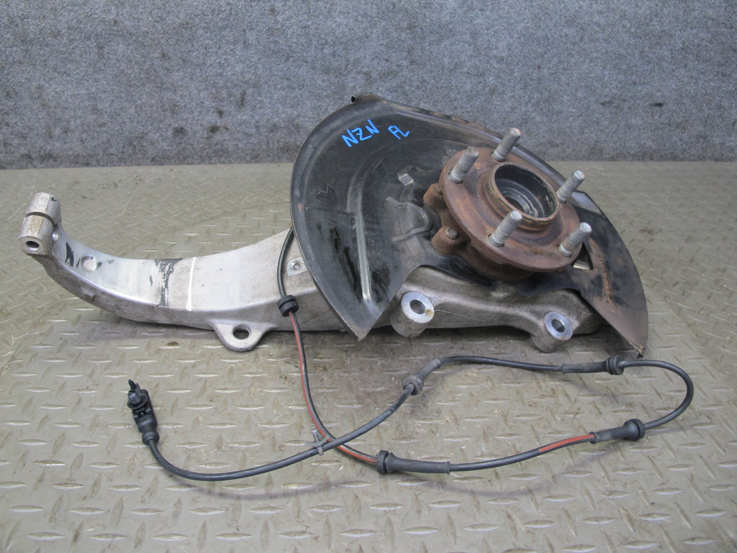 13-14 Nissan Z34 370Z RWD Front Left Spindle Knuckle Wheel Hub Bearing 98K OEM