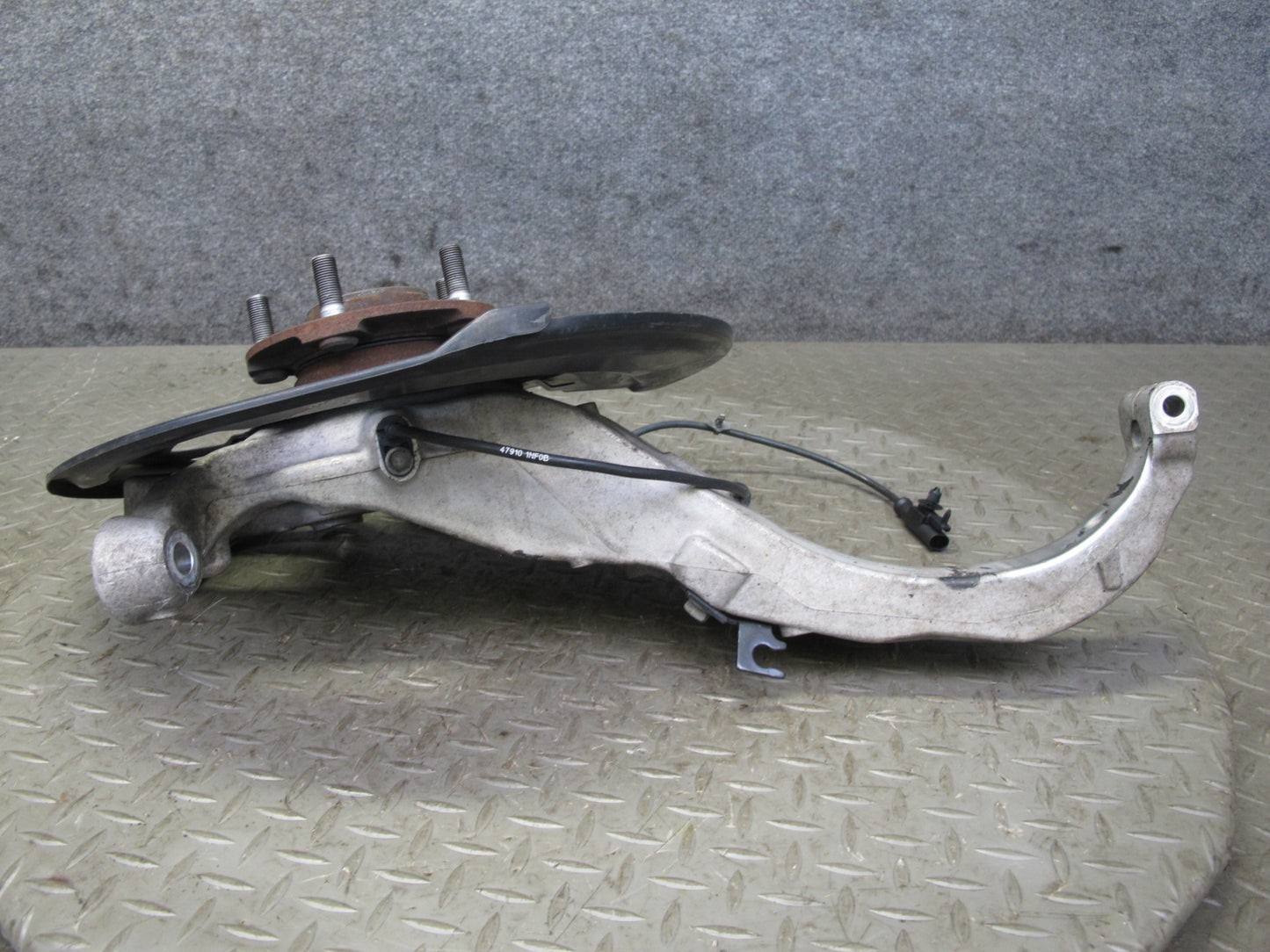 13-14 Nissan Z34 370Z RWD Front Left Spindle Knuckle Wheel Hub Bearing 98K OEM