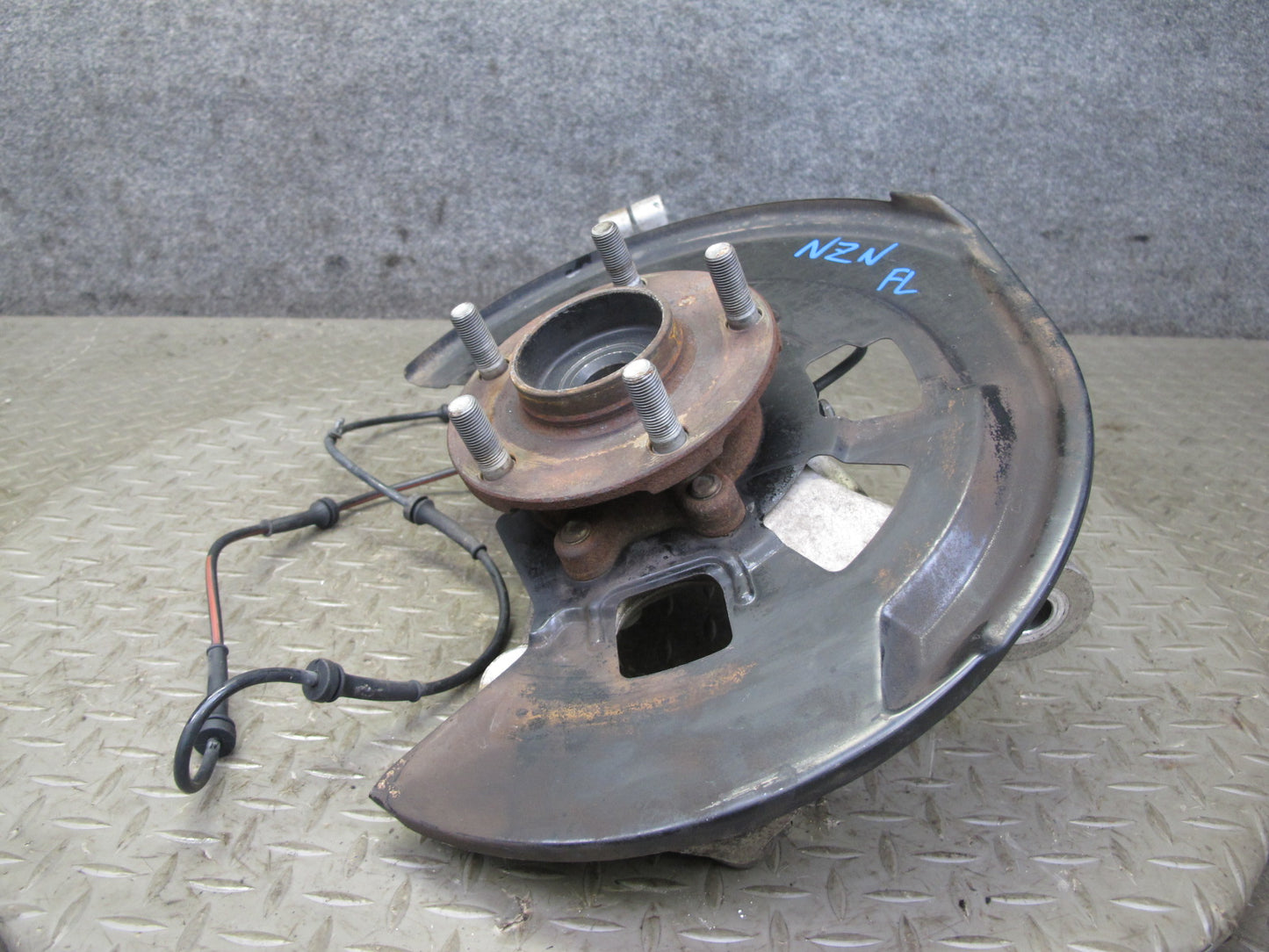 13-14 Nissan Z34 370Z RWD Front Left Spindle Knuckle Wheel Hub Bearing 98K OEM