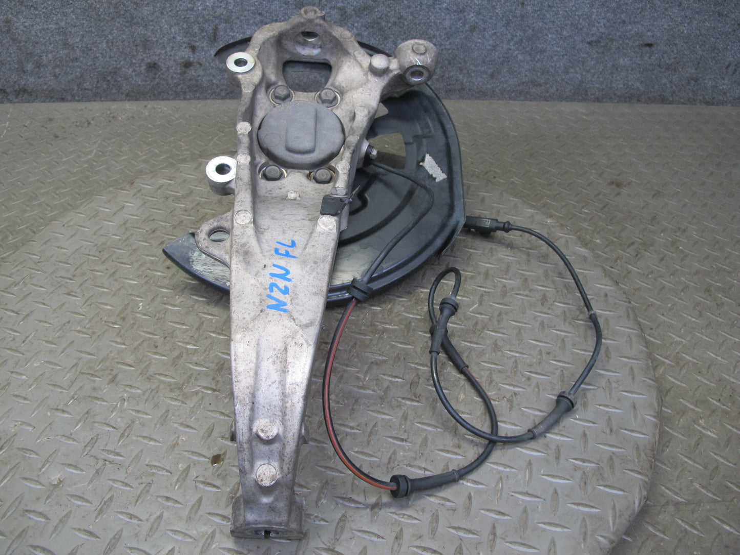 13-14 Nissan Z34 370Z RWD Front Left Spindle Knuckle Wheel Hub Bearing 98K OEM