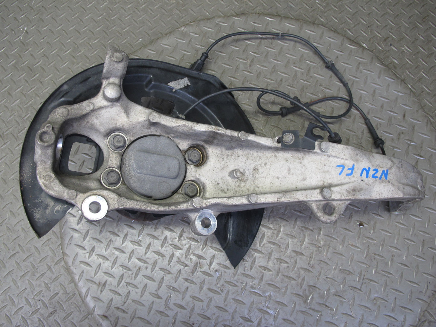 13-14 Nissan Z34 370Z RWD Front Left Spindle Knuckle Wheel Hub Bearing 98K OEM