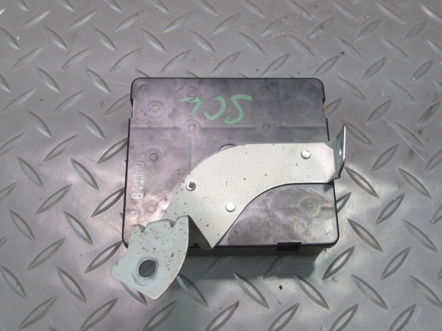 98-00 Lexus UZZ30L SC400 SC300 Anti Theft Warning Locking Control Module OEM