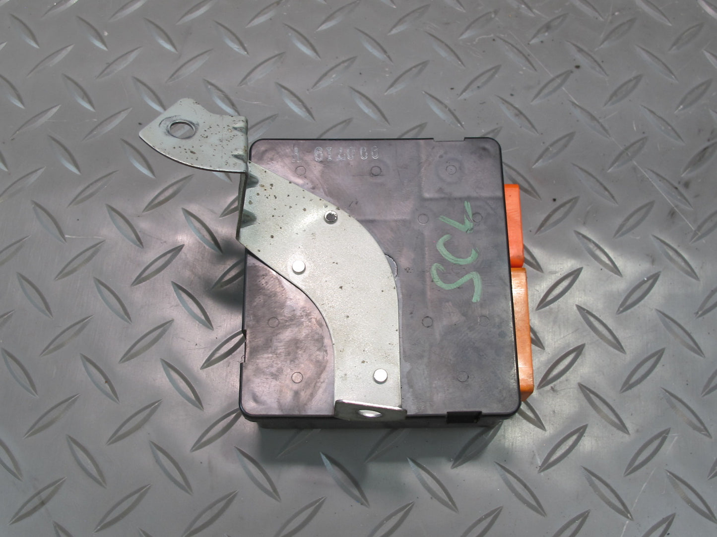 98-00 Lexus UZZ30L SC400 SC300 Anti Theft Warning Locking Control Module OEM