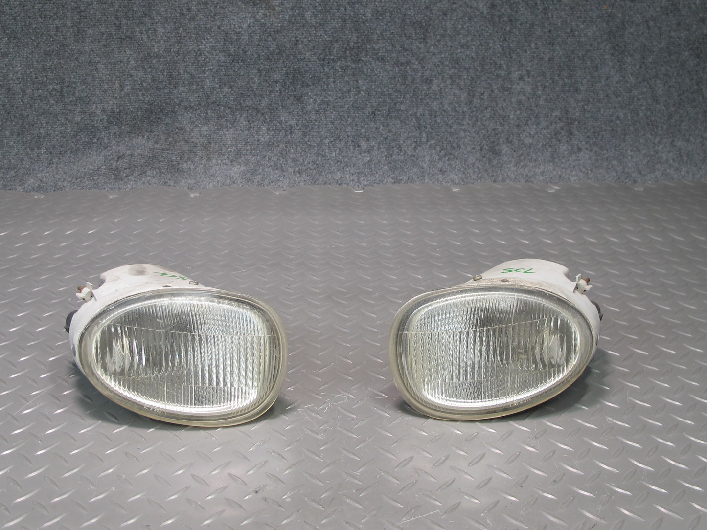97-00 Lexus UZZ30L SC400 SC300 Set of 2 Front Right & Left Fog Light Lamp OEM