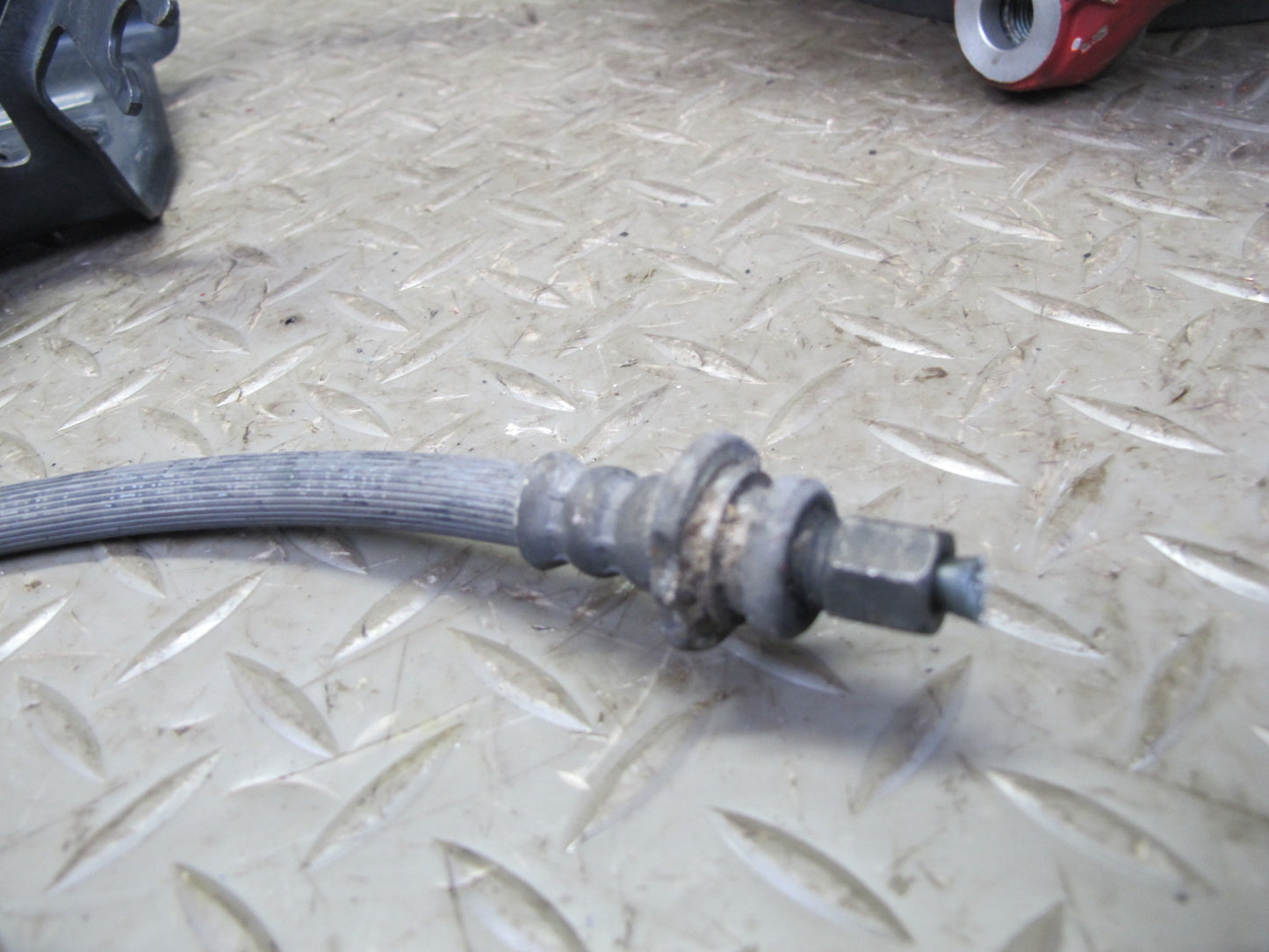 10-20 Nissan Z34 370Z Front Left & Right Sport Brake Caliper Set Akebono 98K OEM