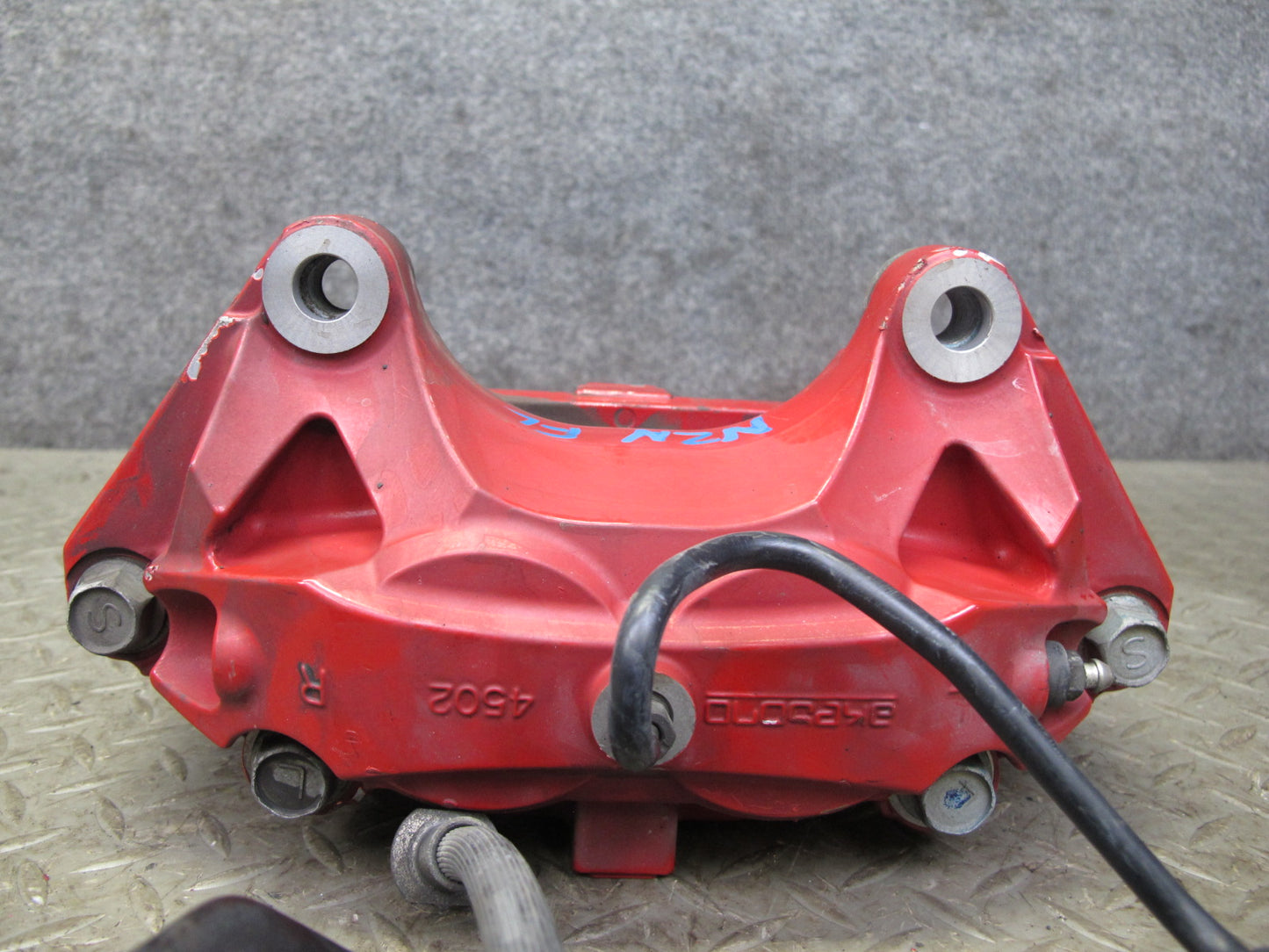 10-20 Nissan Z34 370Z Front Left & Right Sport Brake Caliper Set Akebono 98K OEM