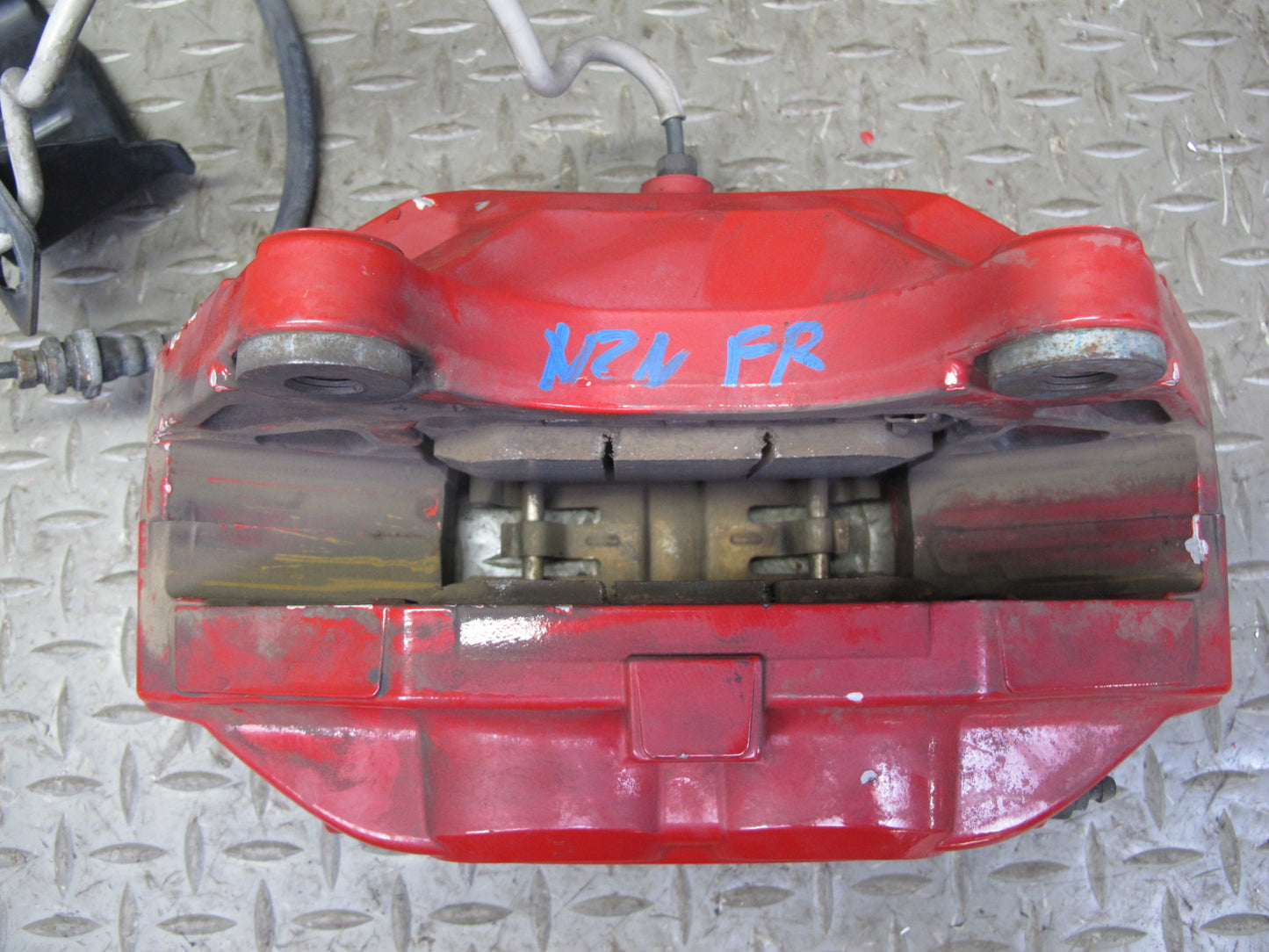 10-20 Nissan Z34 370Z Front Left & Right Sport Brake Caliper Set Akebono 98K OEM