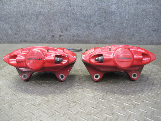 10-20 Nissan Z34 370Z Rear Left & Right Sport Brake Caliper Set Akebono 98K OEM
