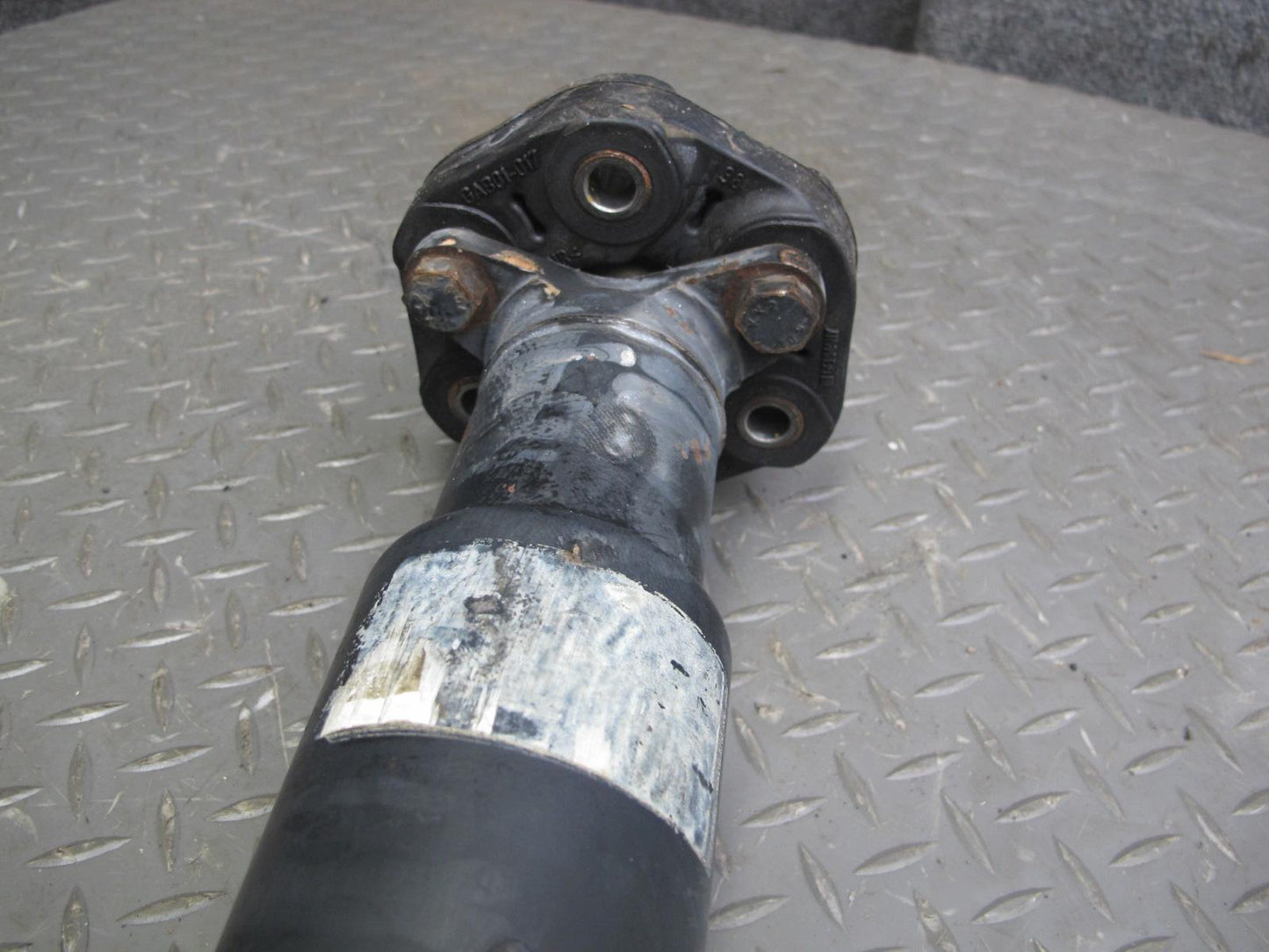 01-03 BMW E46 330i 330Ci RWD A/T Auto Transmission Driveshaft Drive Shaft OEM