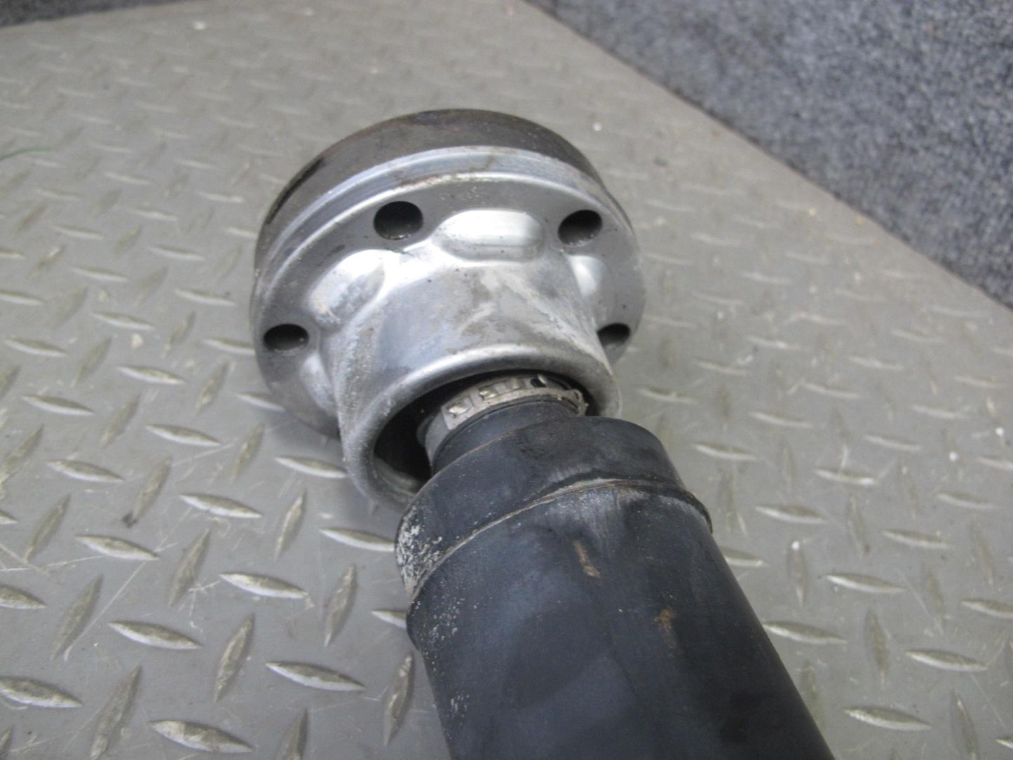 01-03 BMW E46 330i 330Ci RWD A/T Auto Transmission Driveshaft Drive Shaft OEM