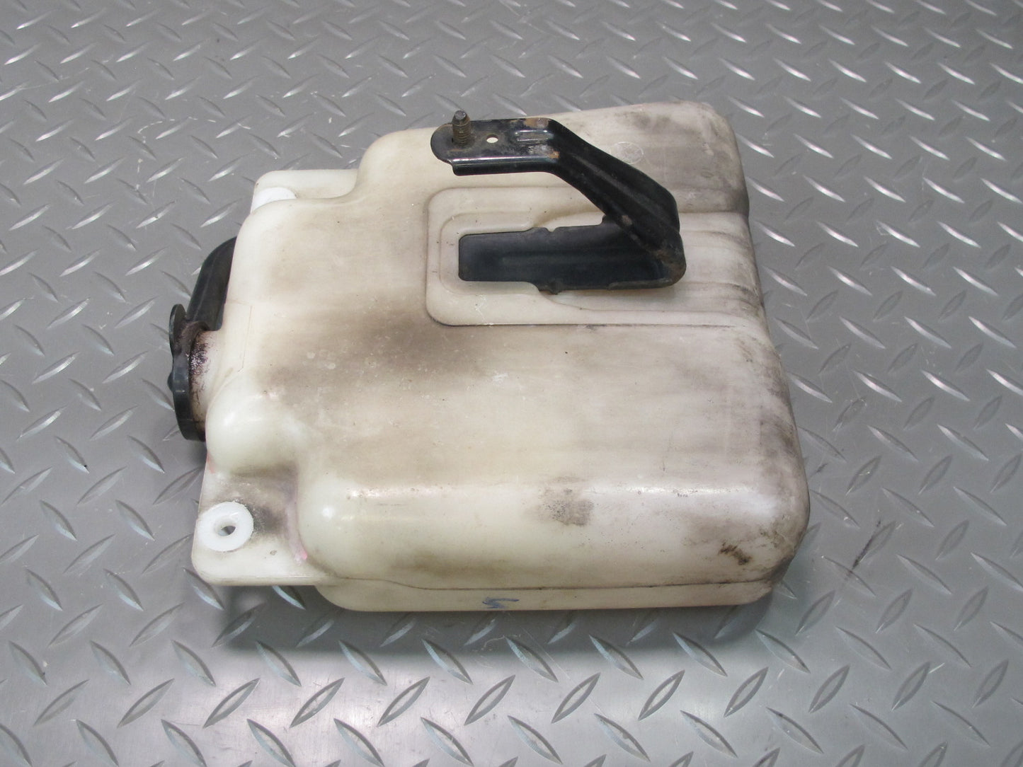 92-00 Lexus UZZ30L SC300 Engine Coolant Expansion Overflow Reservoir Tank OEM