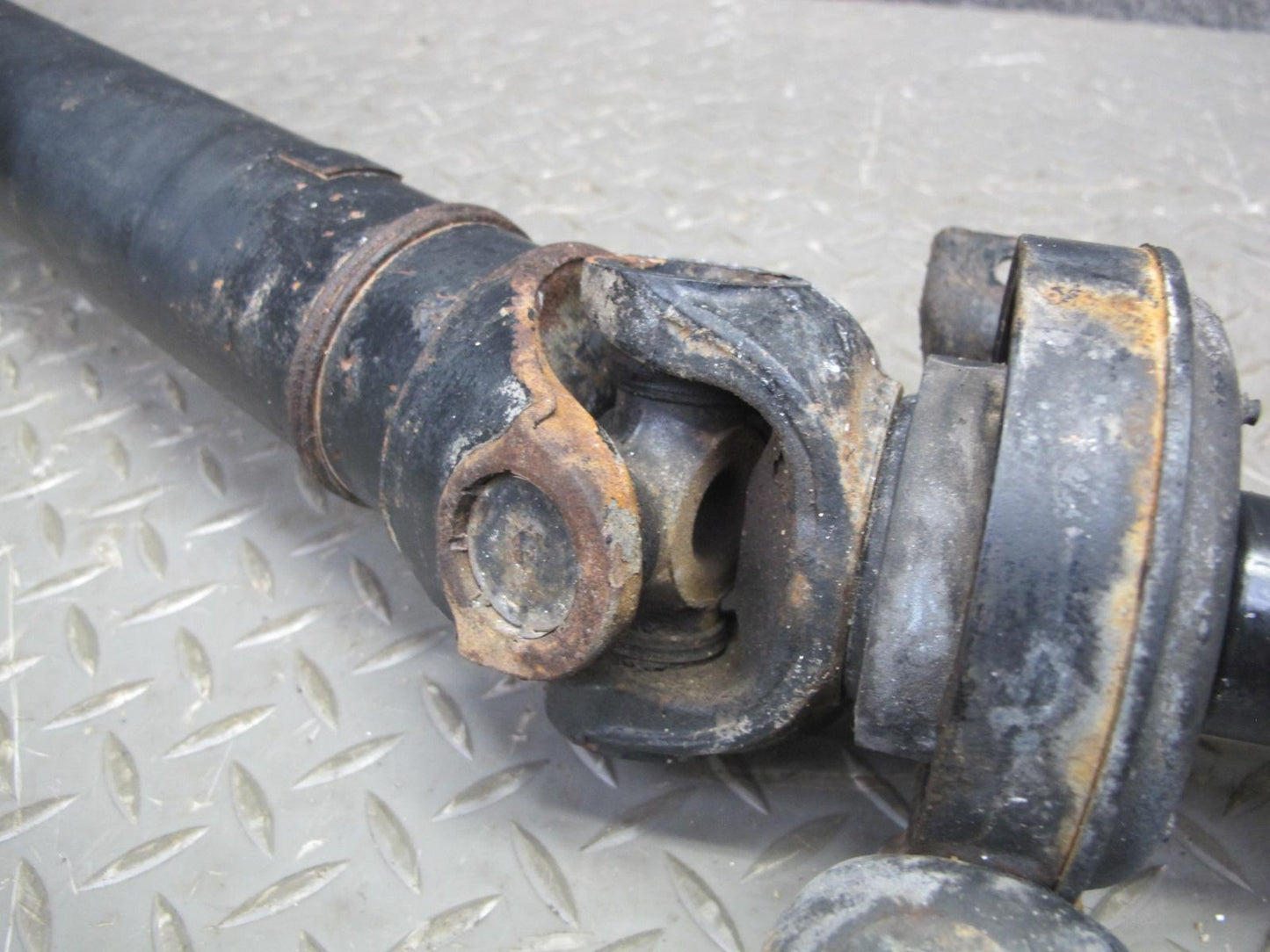 98-00 Lexus UCF20L LS400 RWD A/T Automatic Rear Drive Shaft Driveshaft OEM