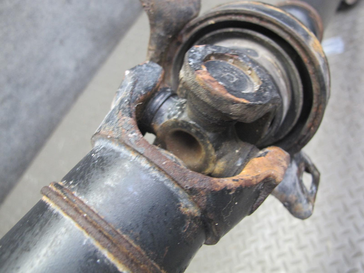 98-00 Lexus UCF20L LS400 RWD A/T Automatic Rear Drive Shaft Driveshaft OEM