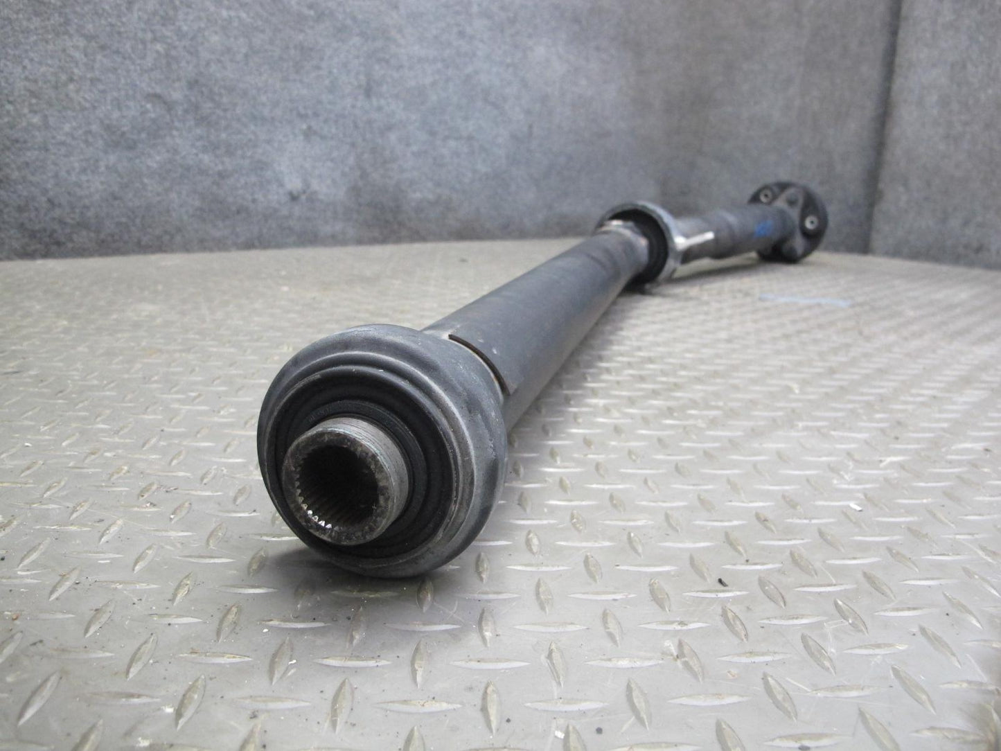 08-10 BMW E82 E88 135i N54 RWD A/T Auto Transmission Driveshaft Drive Shaft OEM