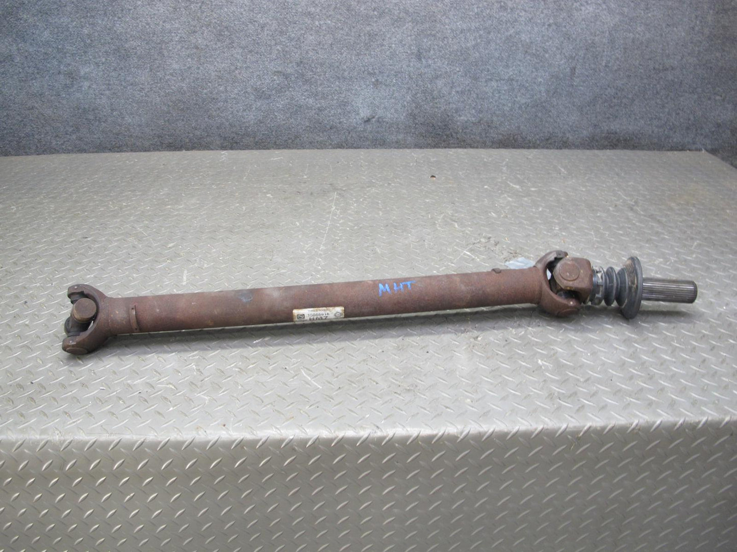2003-2007 Hummer H2 Front Drive Shaft Propeller Assembly
