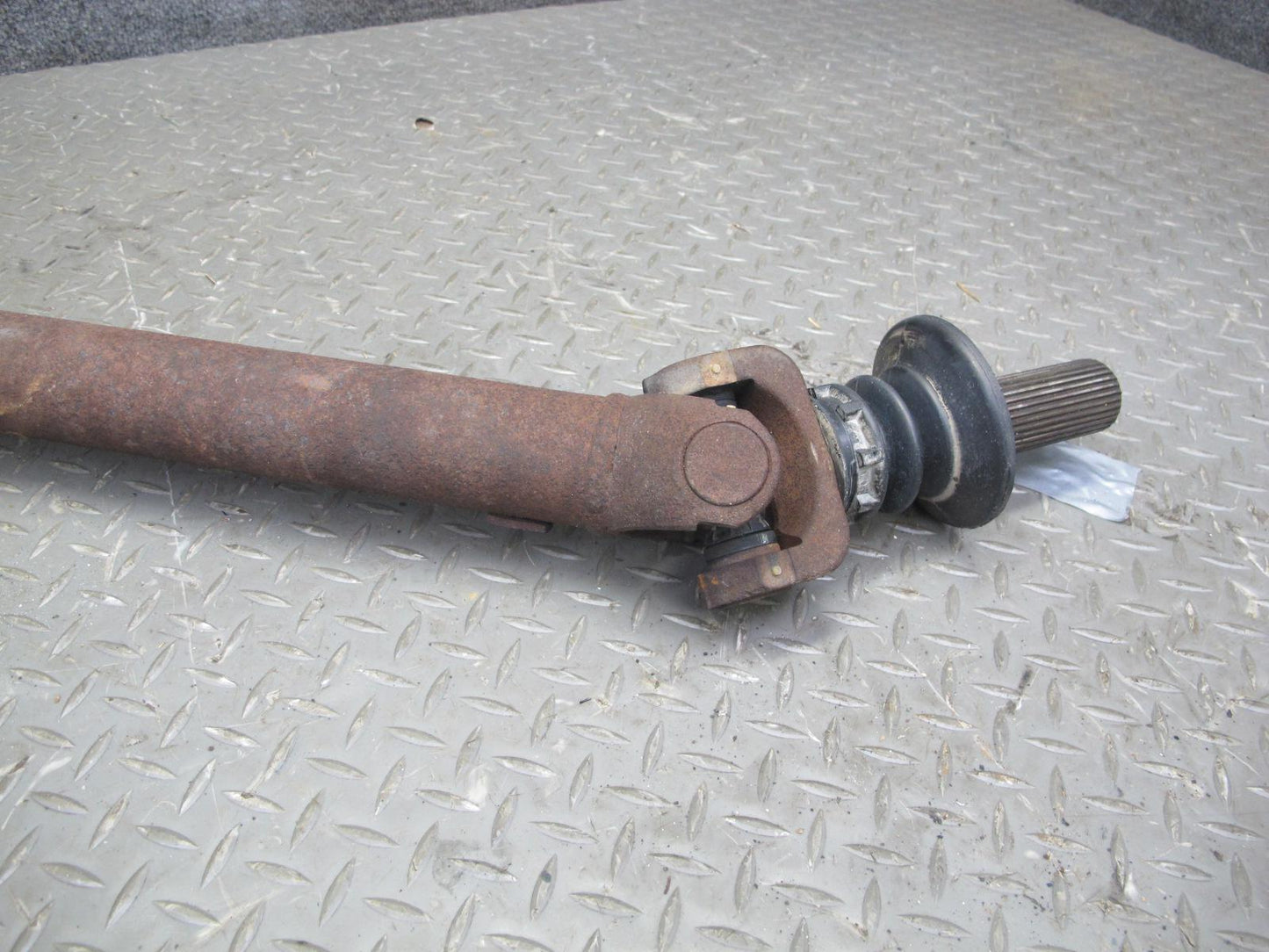 2003-2007 Hummer H2 Front Drive Shaft Propeller Assembly