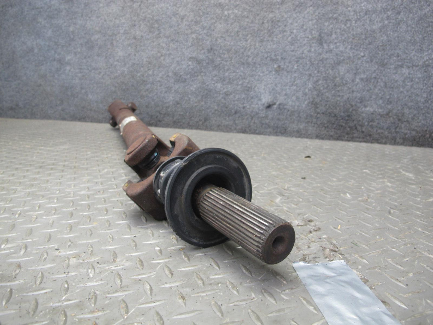 2003-2007 Hummer H2 Front Drive Shaft Propeller Assembly