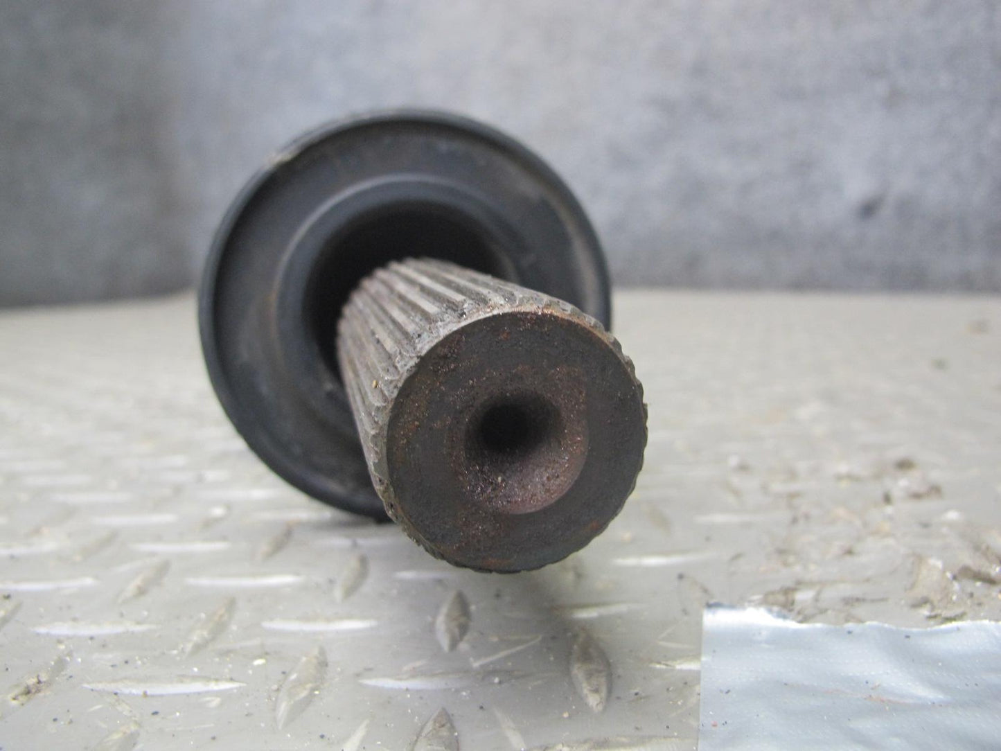 2003-2007 Hummer H2 Front Drive Shaft Propeller Assembly