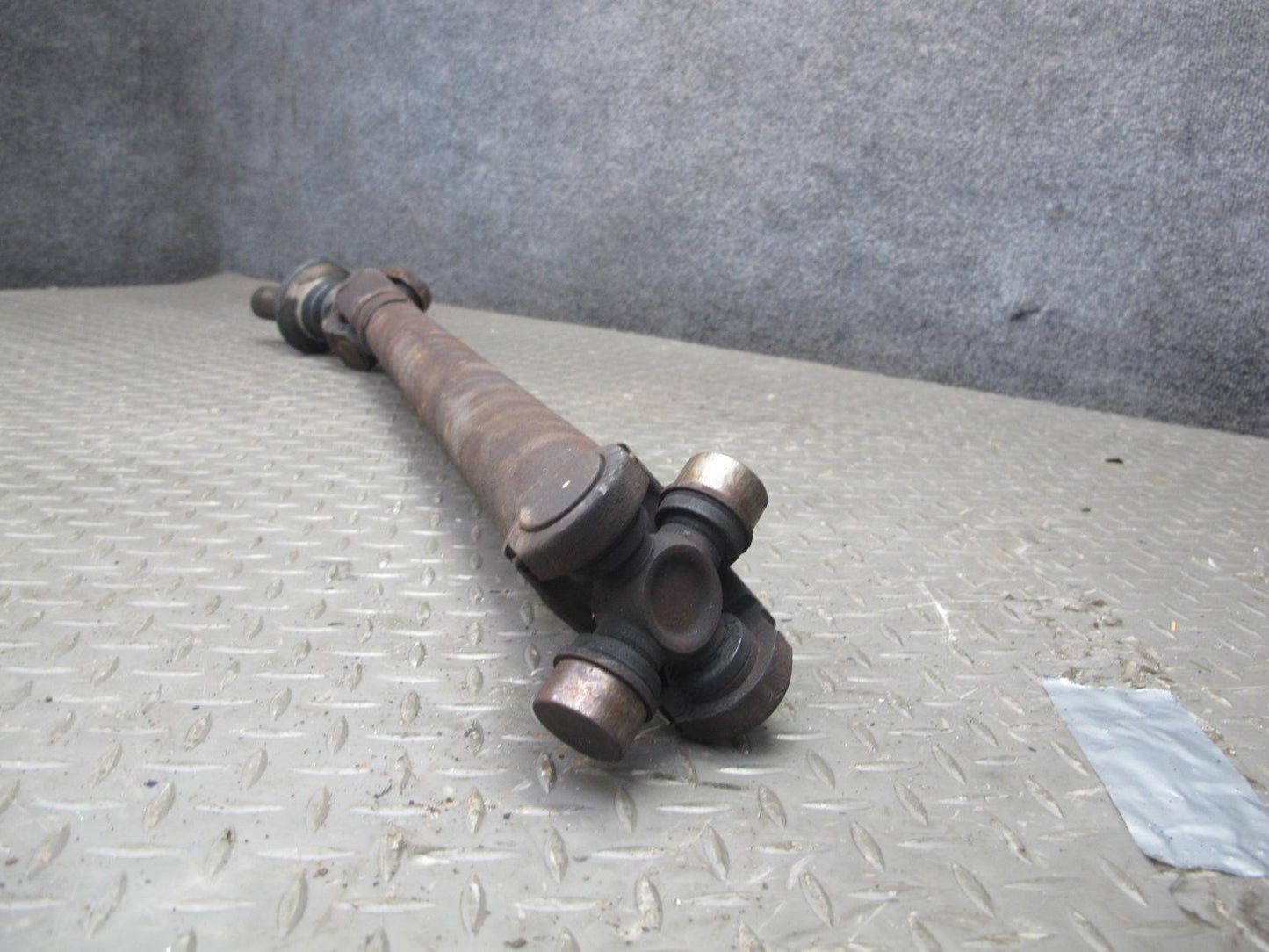 2003-2007 Hummer H2 Front Drive Shaft Propeller Assembly