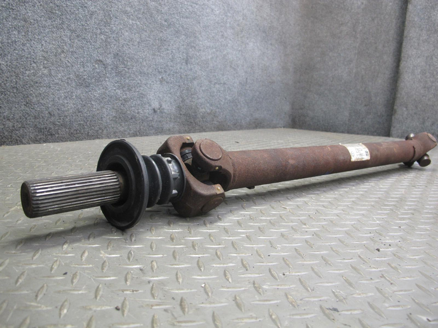 2003-2007 Hummer H2 Front Drive Shaft Propeller Assembly