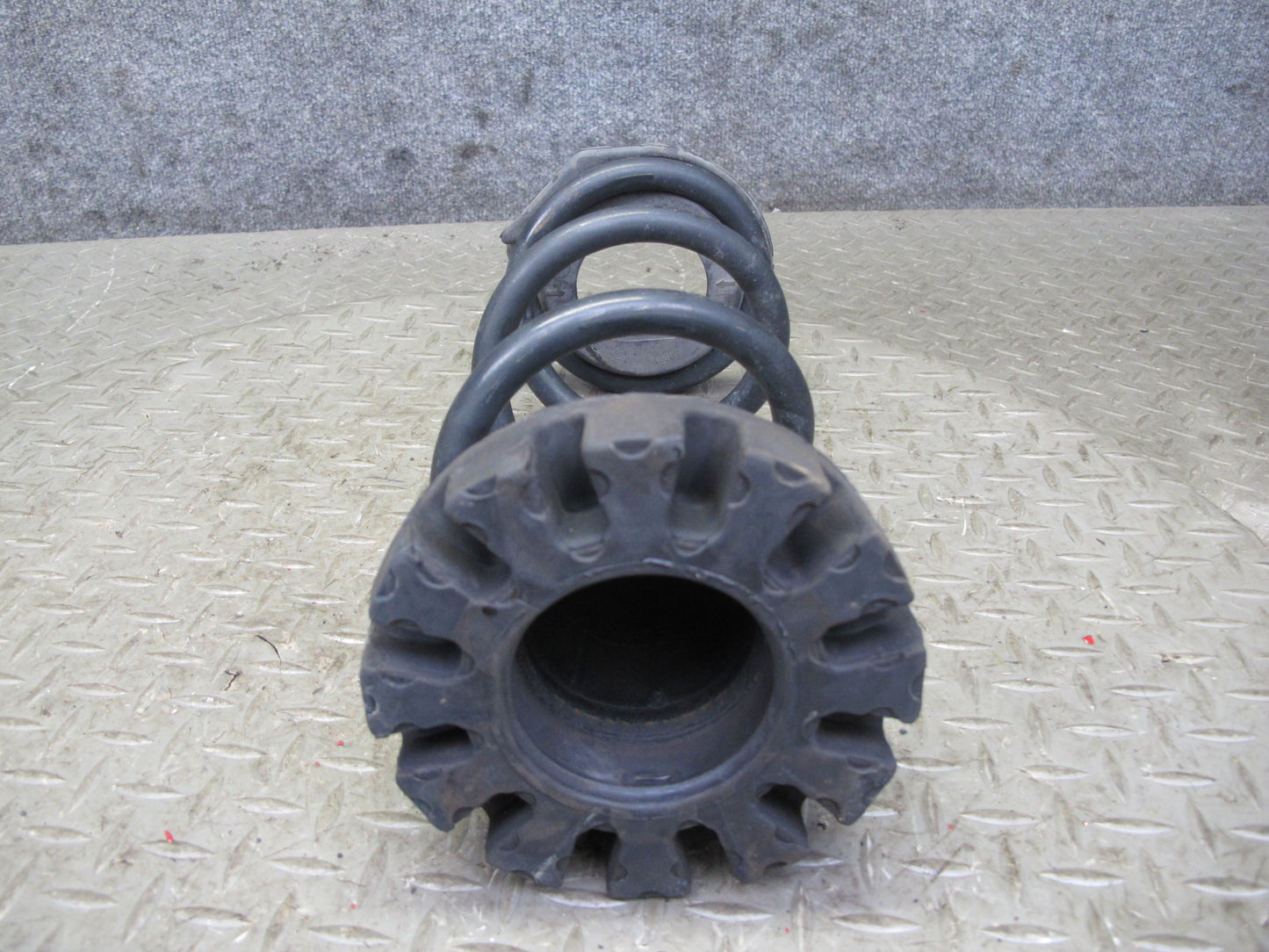 10-14 Nissan Z34 370Z Coupe Set of 2 Rear Suspension Coil Spring w Bushings OEM