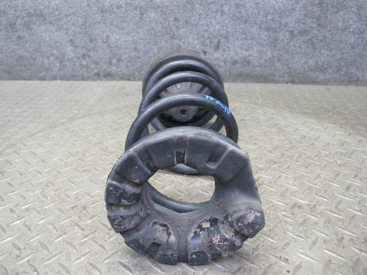 10-14 Nissan Z34 370Z Coupe Set of 2 Rear Suspension Coil Spring w Bushings OEM