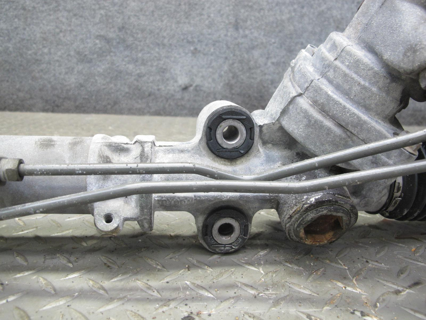 96-00 Toyota MARK2 JZX100 Tourer Power Steering Rack & Pinion 37k Miles OEM