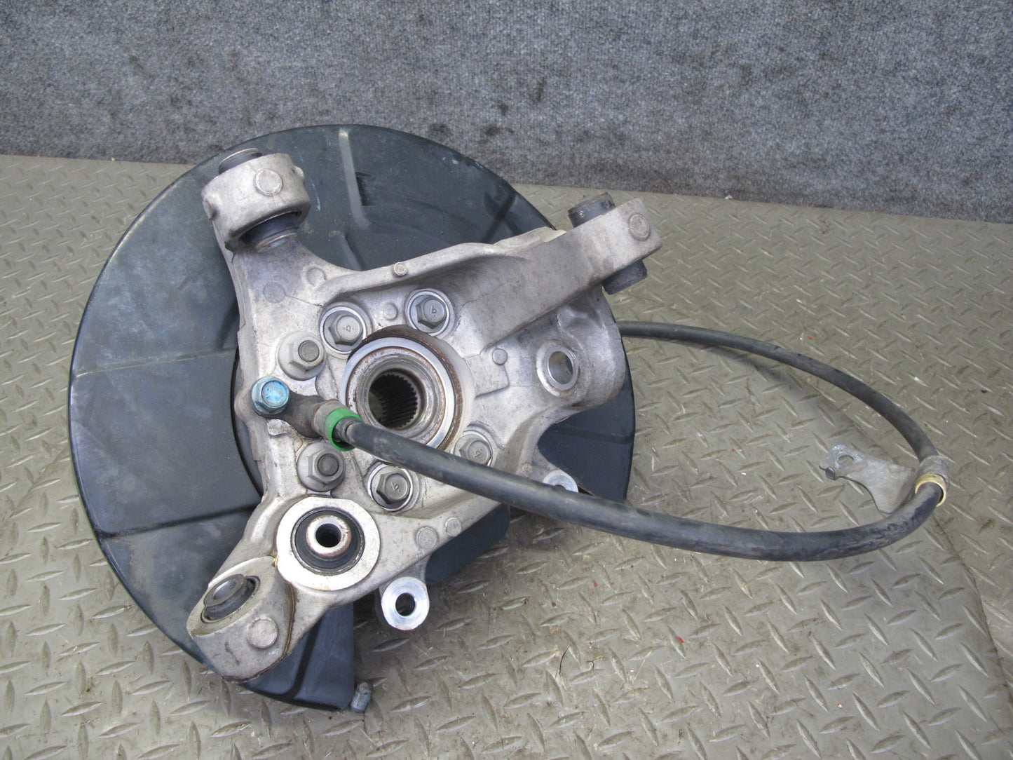 13-14 Nissan 370Z Z34 Rear Left Spindle Knuckle Wheel Hub Bearing 98K Miles OEM