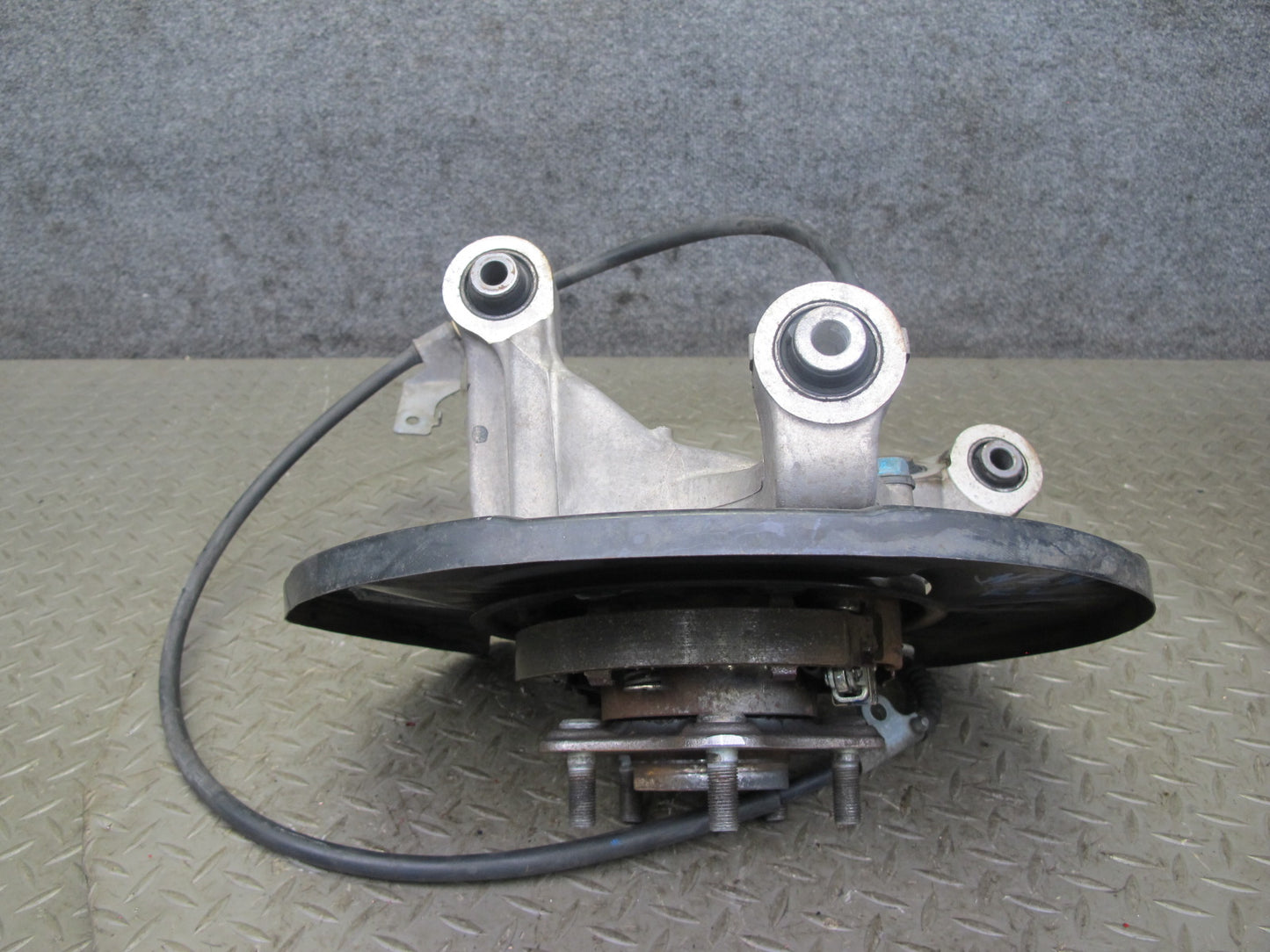 13-14 Nissan 370Z Z34 Rear Left Spindle Knuckle Wheel Hub Bearing 98K Miles OEM